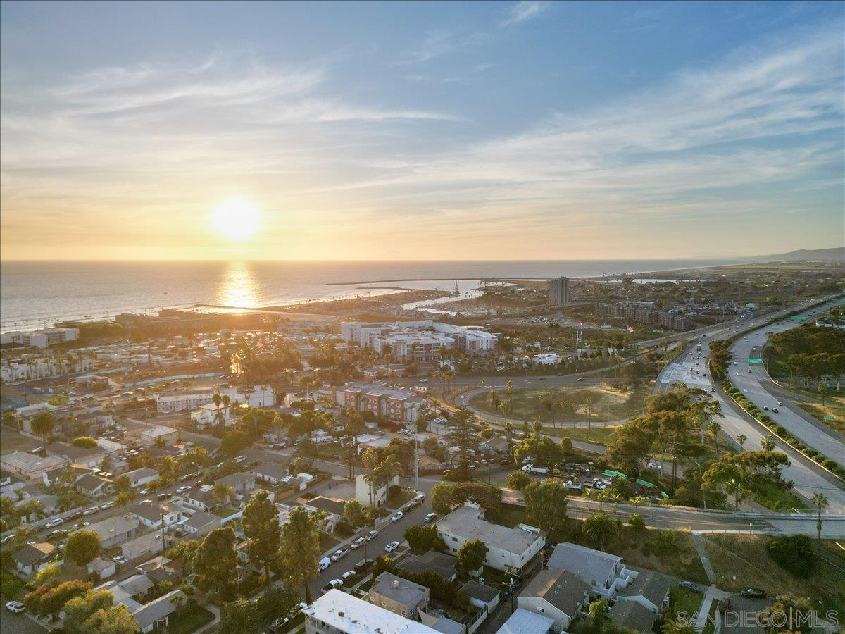 Detail Gallery Image 30 of 38 For 750  Harbor Cliff Way  #102,  Oceanside,  CA 92054 - 2 Beds | 2/1 Baths