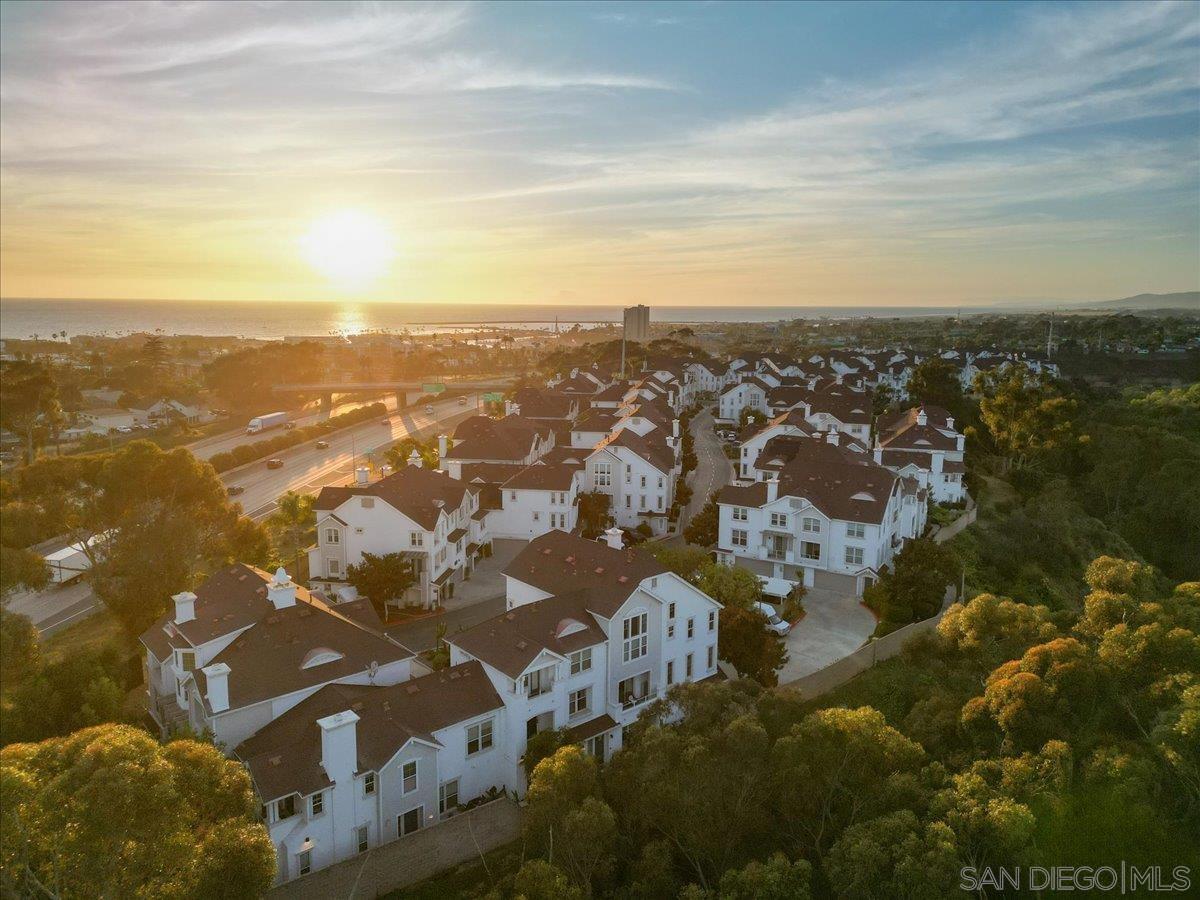 Detail Gallery Image 32 of 38 For 750  Harbor Cliff Way  #102,  Oceanside,  CA 92054 - 2 Beds | 2/1 Baths