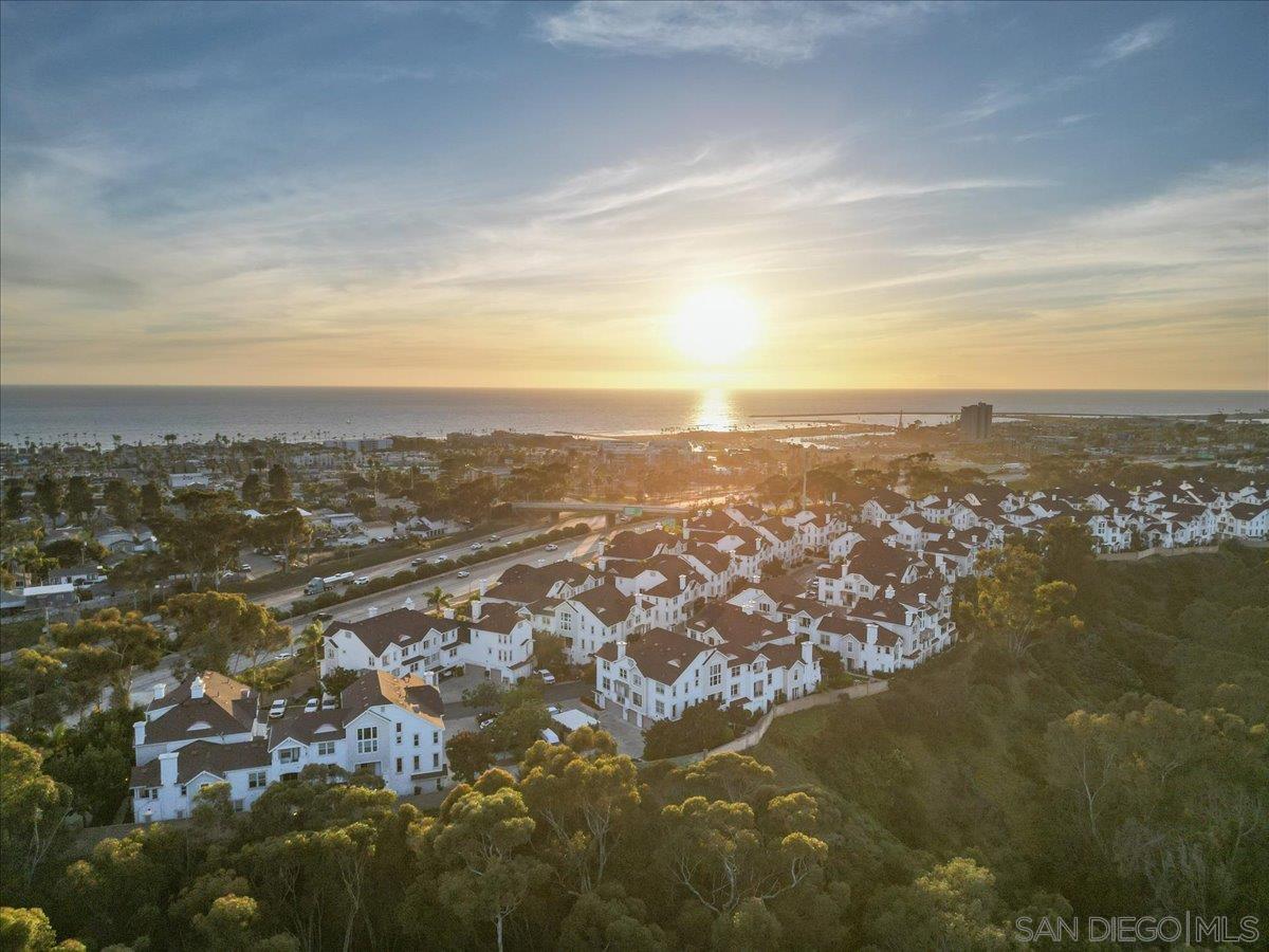 Detail Gallery Image 35 of 38 For 750  Harbor Cliff Way  #102,  Oceanside,  CA 92054 - 2 Beds | 2/1 Baths