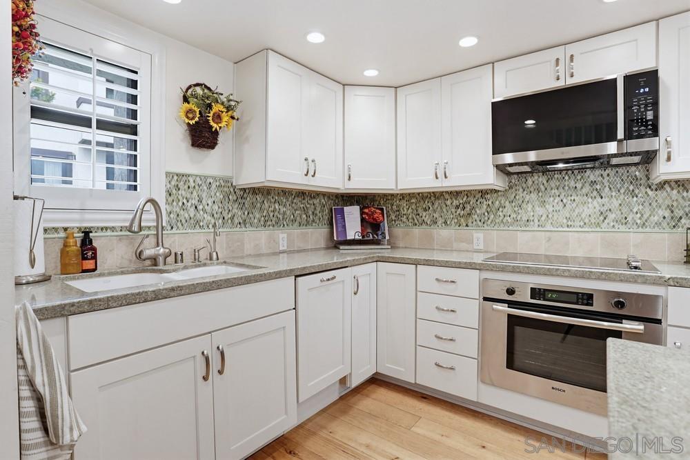 Front Image Thumbnail for SD260007751