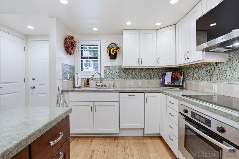 Detail Gallery Image 3 of 30 For 3914  Voltaire, San Diego,  CA 92107 - 1 Beds | 1 Baths