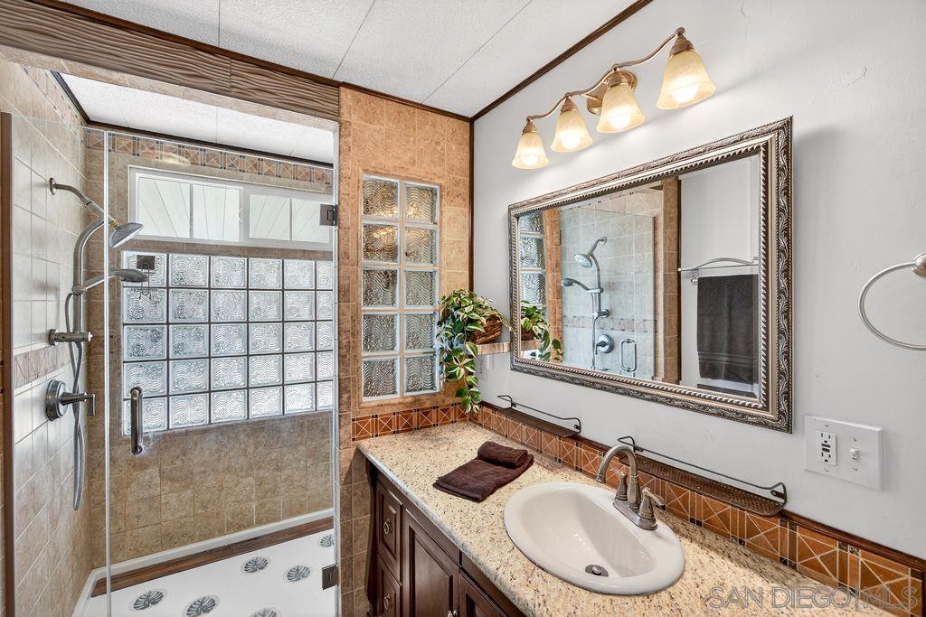 Detail Gallery Image 24 of 50 For 8975  Lawrence Welk Dr Spc 451  #451,  Escondido,  CA 92026 - 2 Beds | 2 Baths