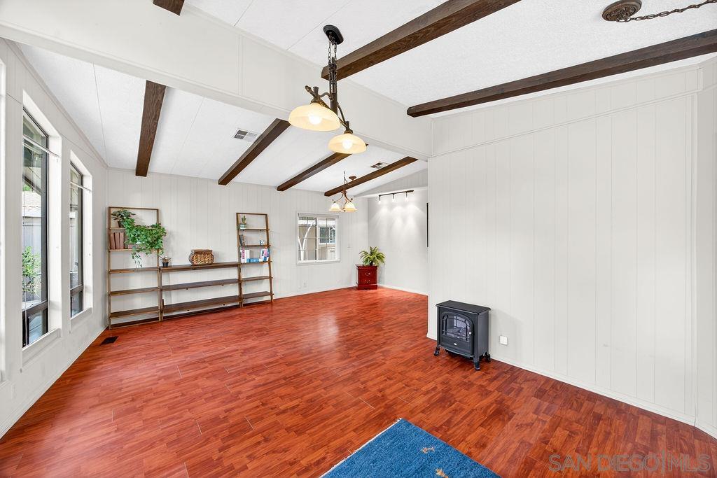 Detail Gallery Image 10 of 50 For 8975  Lawrence Welk Dr Spc 451  #451,  Escondido,  CA 92026 - 2 Beds | 2 Baths