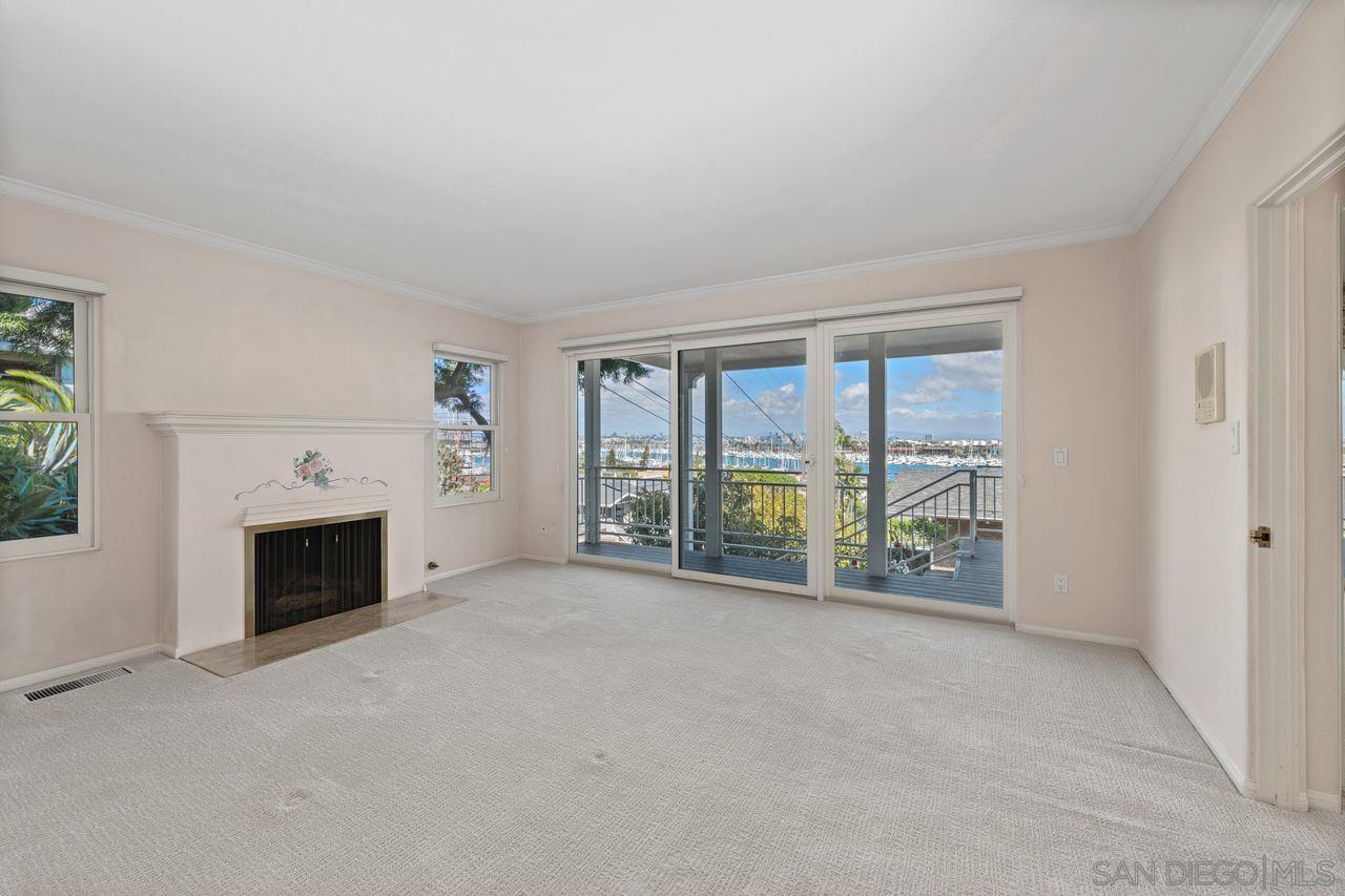 Detail Gallery Image 22 of 48 For 595  Rosecrans Street, San Diego,  CA 92106 - 4 Beds | 2/1 Baths