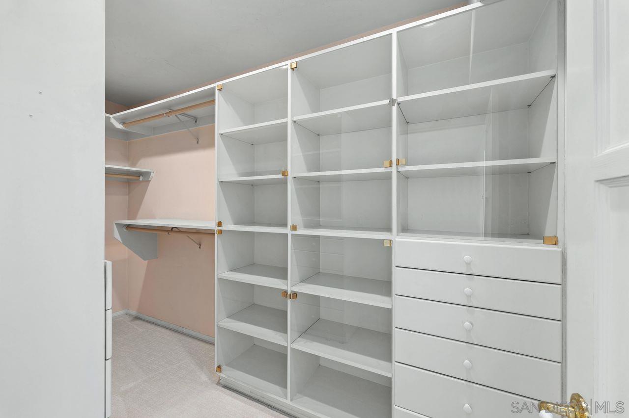 Detail Gallery Image 24 of 48 For 595  Rosecrans Street, San Diego,  CA 92106 - 4 Beds | 2/1 Baths