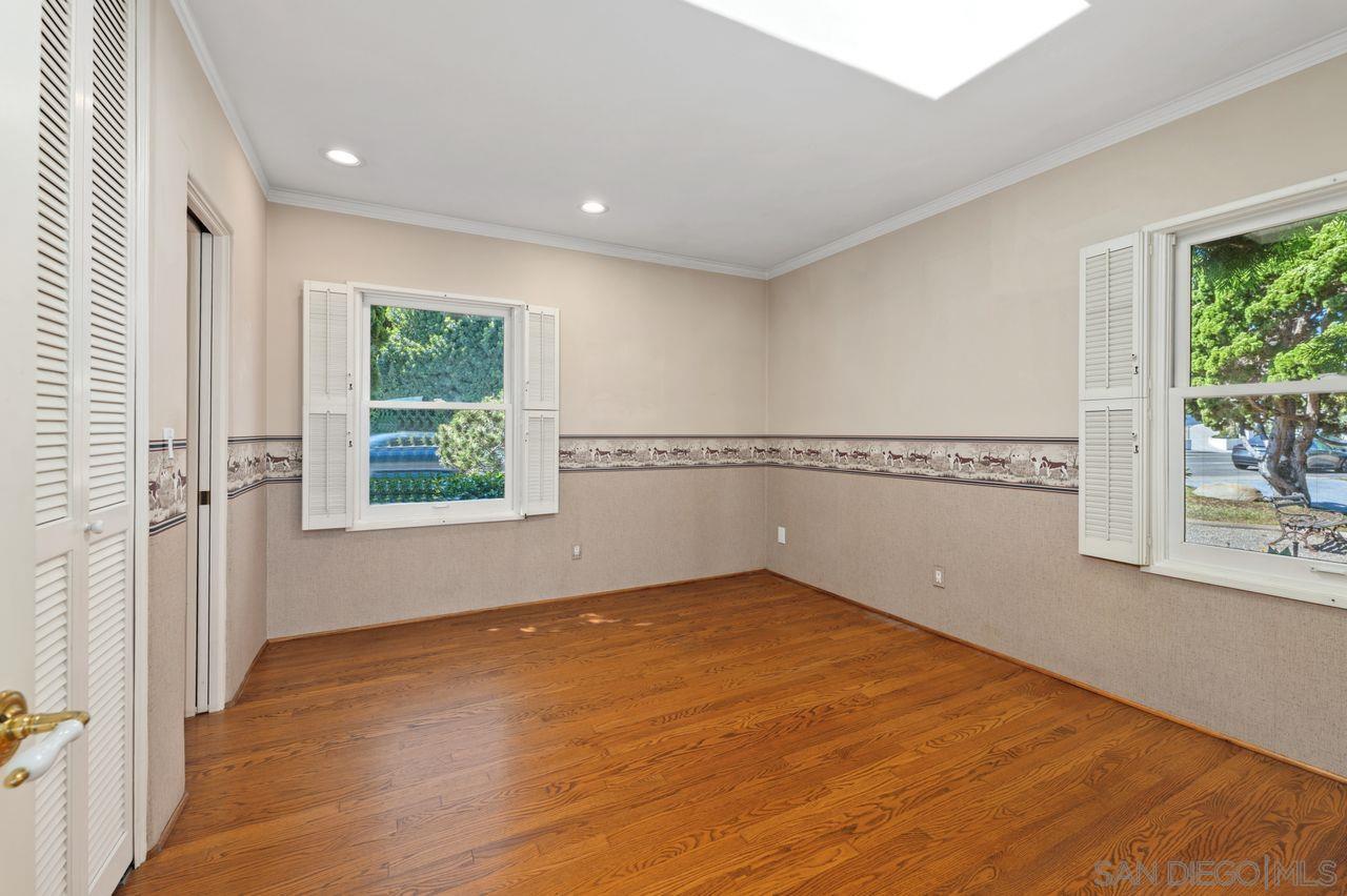 Detail Gallery Image 29 of 48 For 595  Rosecrans Street, San Diego,  CA 92106 - 4 Beds | 2/1 Baths