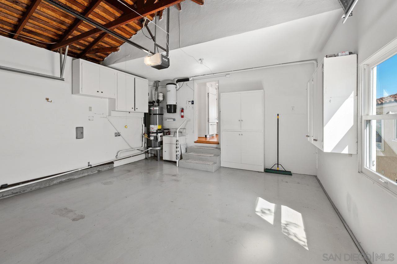 Detail Gallery Image 36 of 48 For 595  Rosecrans Street, San Diego,  CA 92106 - 4 Beds | 2/1 Baths