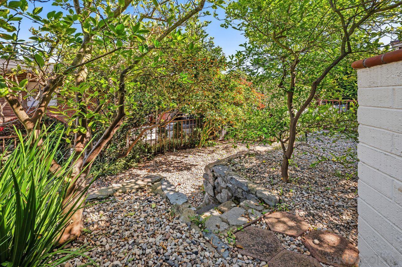 Detail Gallery Image 41 of 48 For 595  Rosecrans Street, San Diego,  CA 92106 - 4 Beds | 2/1 Baths