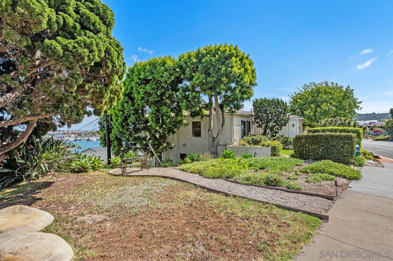 Detail Gallery Image 42 of 48 For 595  Rosecrans Street, San Diego,  CA 92106 - 4 Beds | 2/1 Baths