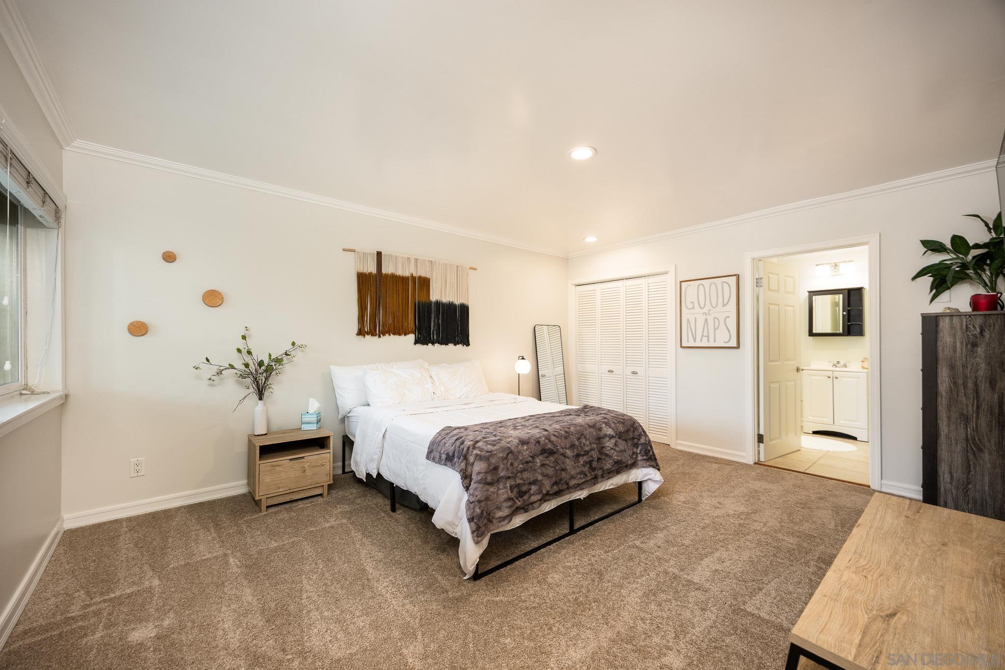 Detail Gallery Image 19 of 31 For 832  Kalpati Cir  #E,  Carlsbad,  CA 92008 - 3 Beds | 2/1 Baths