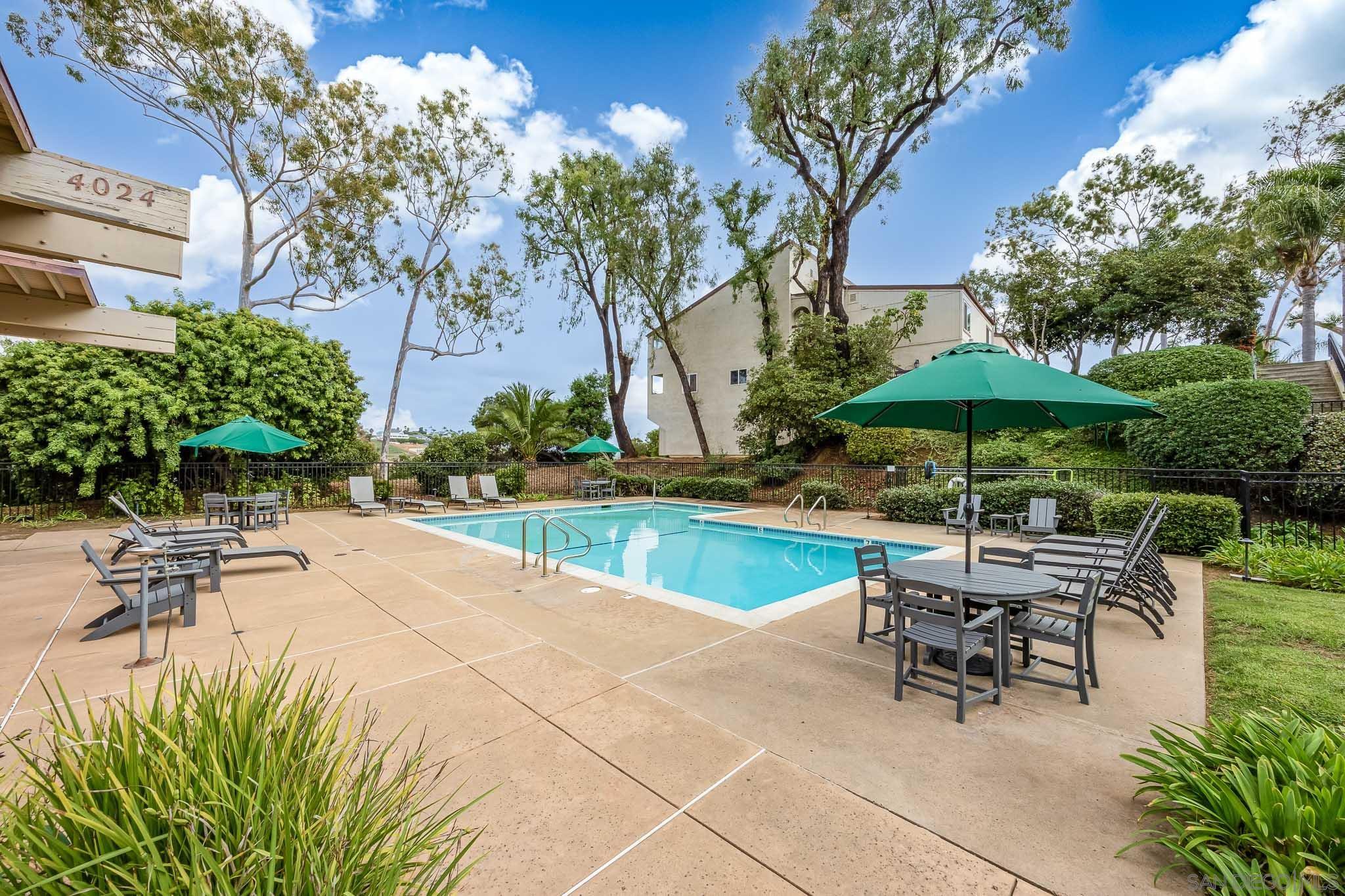 Detail Gallery Image 26 of 31 For 832  Kalpati Cir  #E,  Carlsbad,  CA 92008 - 3 Beds | 2/1 Baths