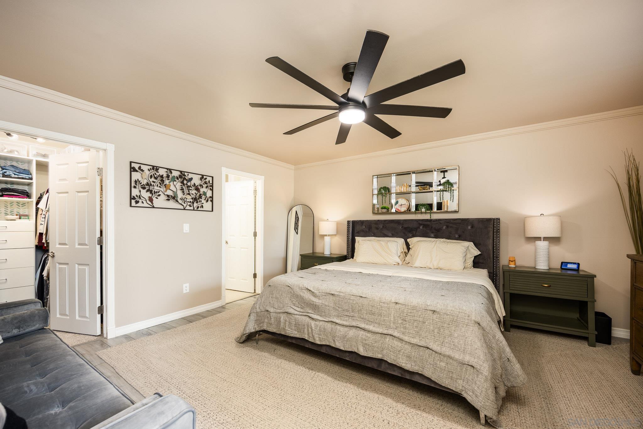Detail Gallery Image 10 of 31 For 832  Kalpati Cir  #E,  Carlsbad,  CA 92008 - 3 Beds | 2/1 Baths