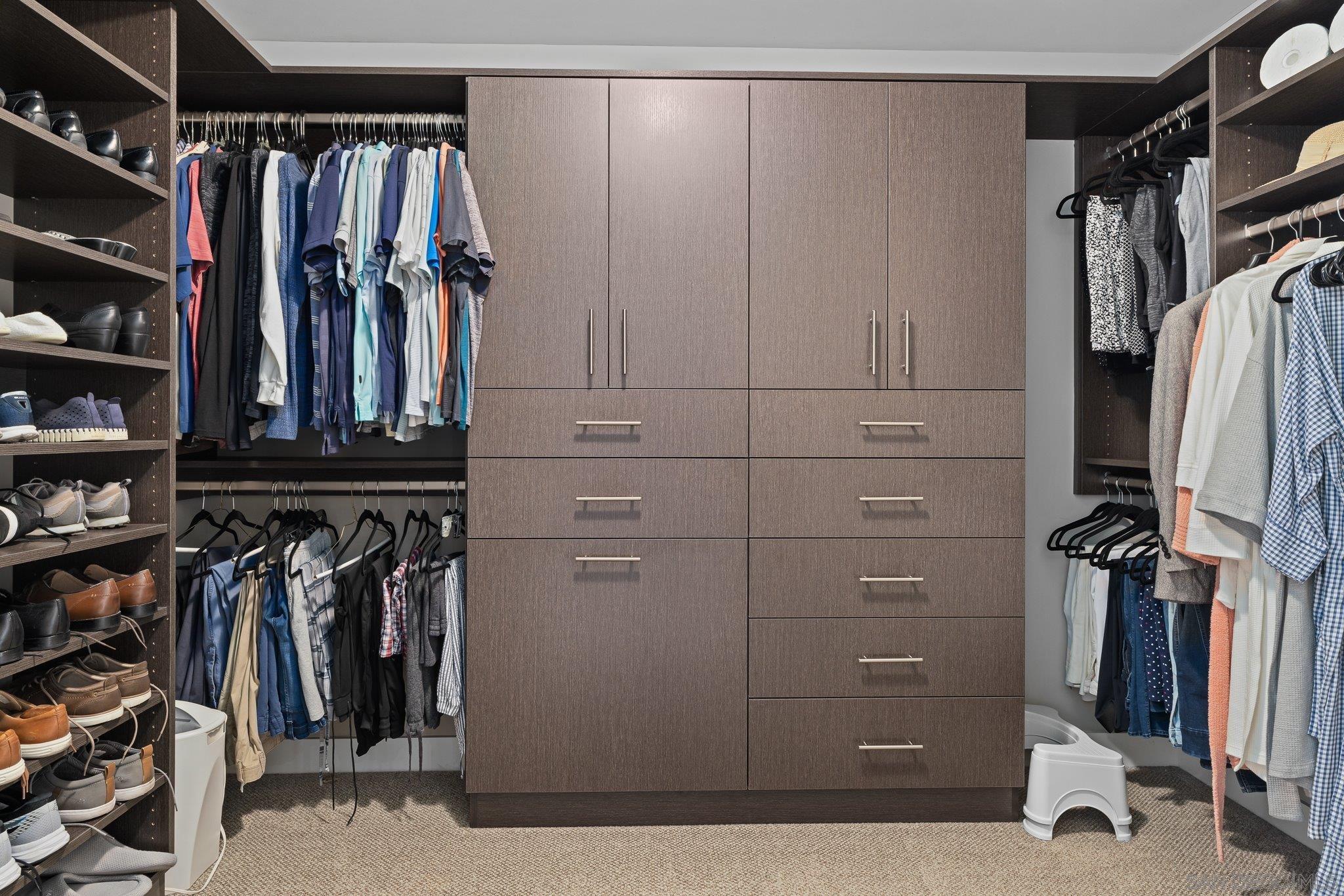 Detail Gallery Image 19 of 45 For 1325  Pacific Hwy  #3301,  San Diego,  CA 92101 - 2 Beds | 2/1 Baths