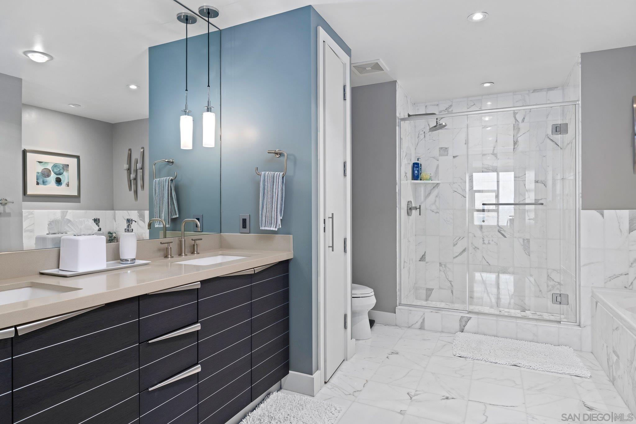 Detail Gallery Image 20 of 45 For 1325  Pacific Hwy  #3301,  San Diego,  CA 92101 - 2 Beds | 2/1 Baths