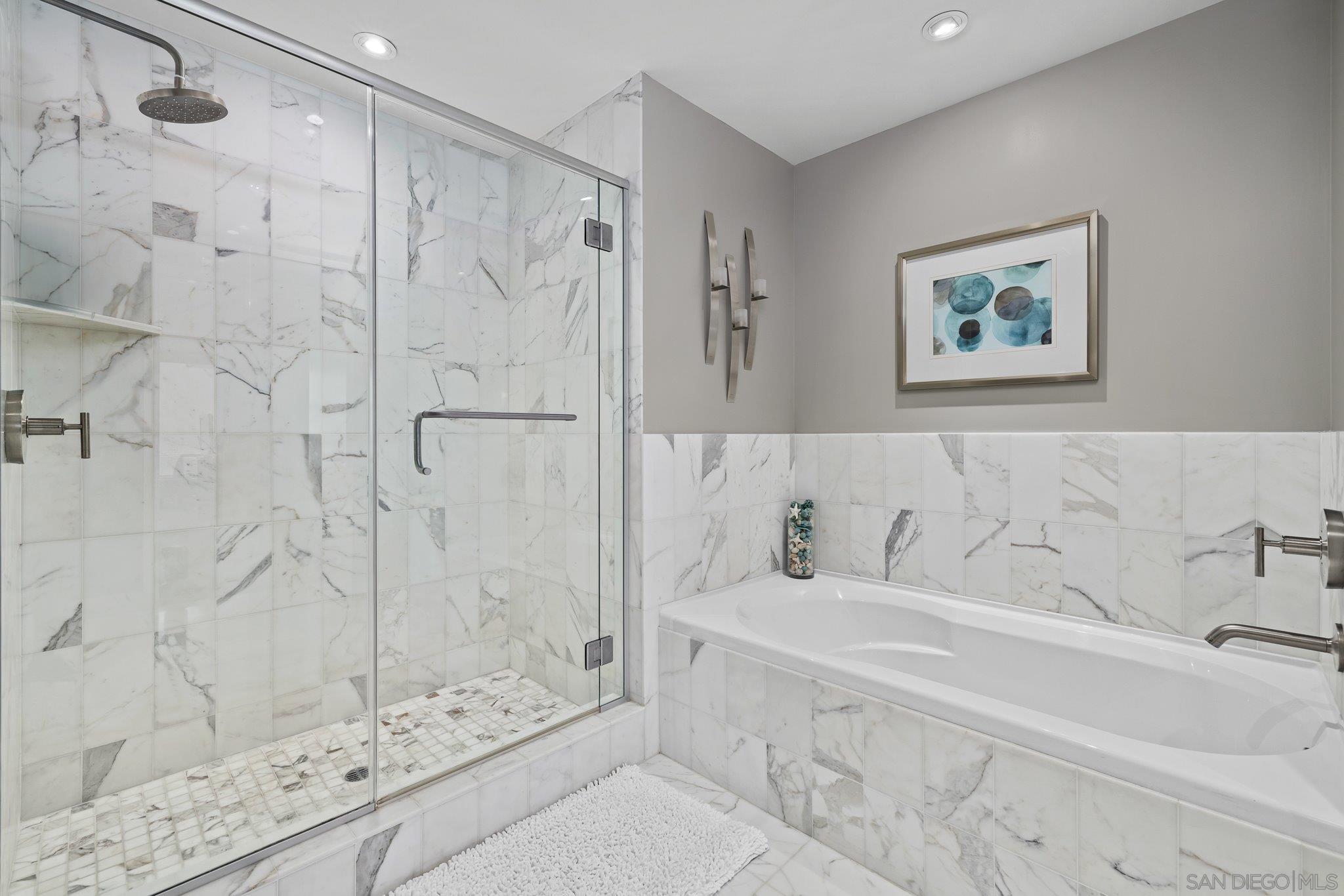 Detail Gallery Image 21 of 45 For 1325  Pacific Hwy  #3301,  San Diego,  CA 92101 - 2 Beds | 2/1 Baths