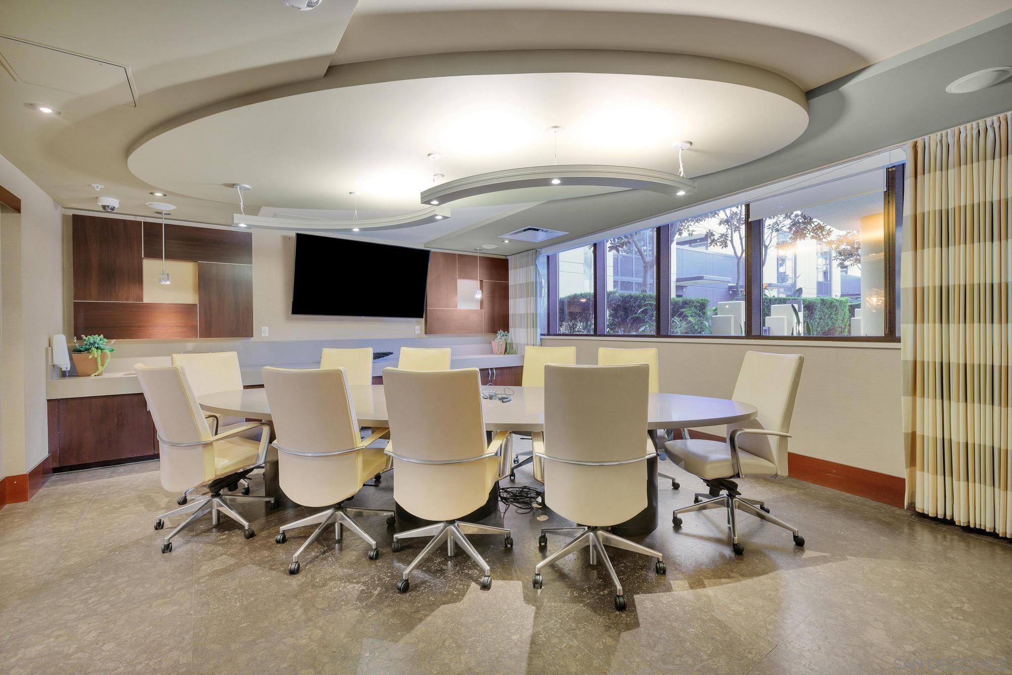 Detail Gallery Image 33 of 45 For 1325  Pacific Hwy  #3301,  San Diego,  CA 92101 - 2 Beds | 2/1 Baths