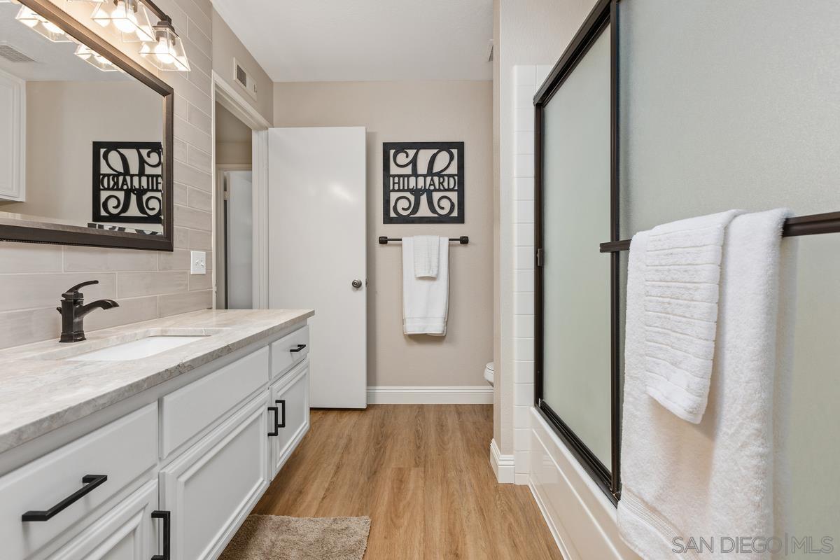 Detail Gallery Image 16 of 53 For 17939  Avenida Alozdra, San Diego,  CA 92128 - 2 Beds | 2 Baths