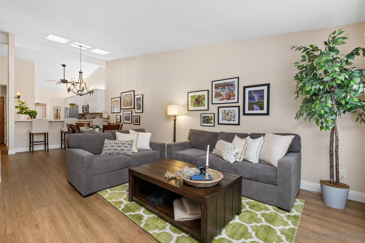 Detail Gallery Image 33 of 53 For 17939  Avenida Alozdra, San Diego,  CA 92128 - 2 Beds | 2 Baths