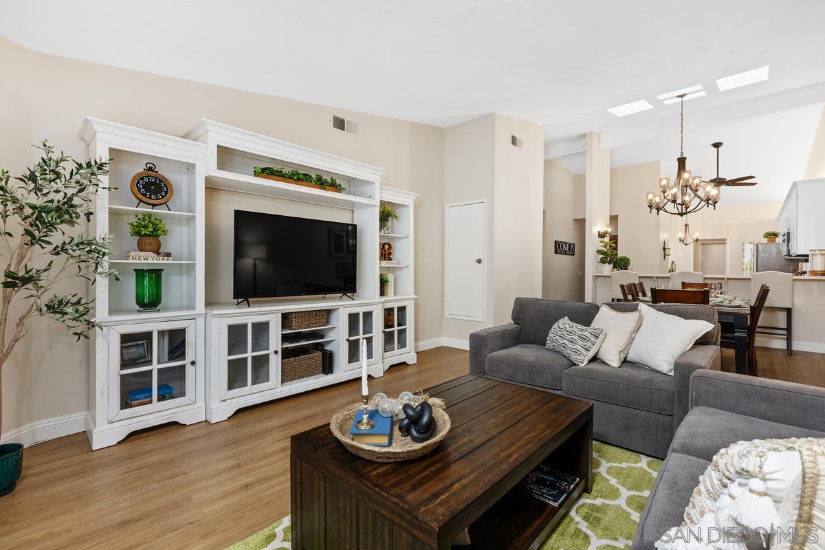 Detail Gallery Image 34 of 53 For 17939  Avenida Alozdra, San Diego,  CA 92128 - 2 Beds | 2 Baths