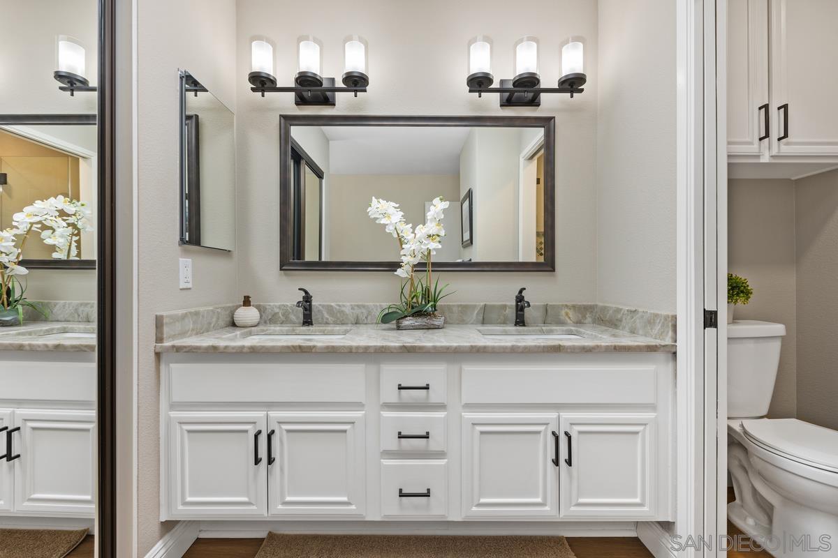 Detail Gallery Image 8 of 53 For 17939  Avenida Alozdra, San Diego,  CA 92128 - 2 Beds | 2 Baths