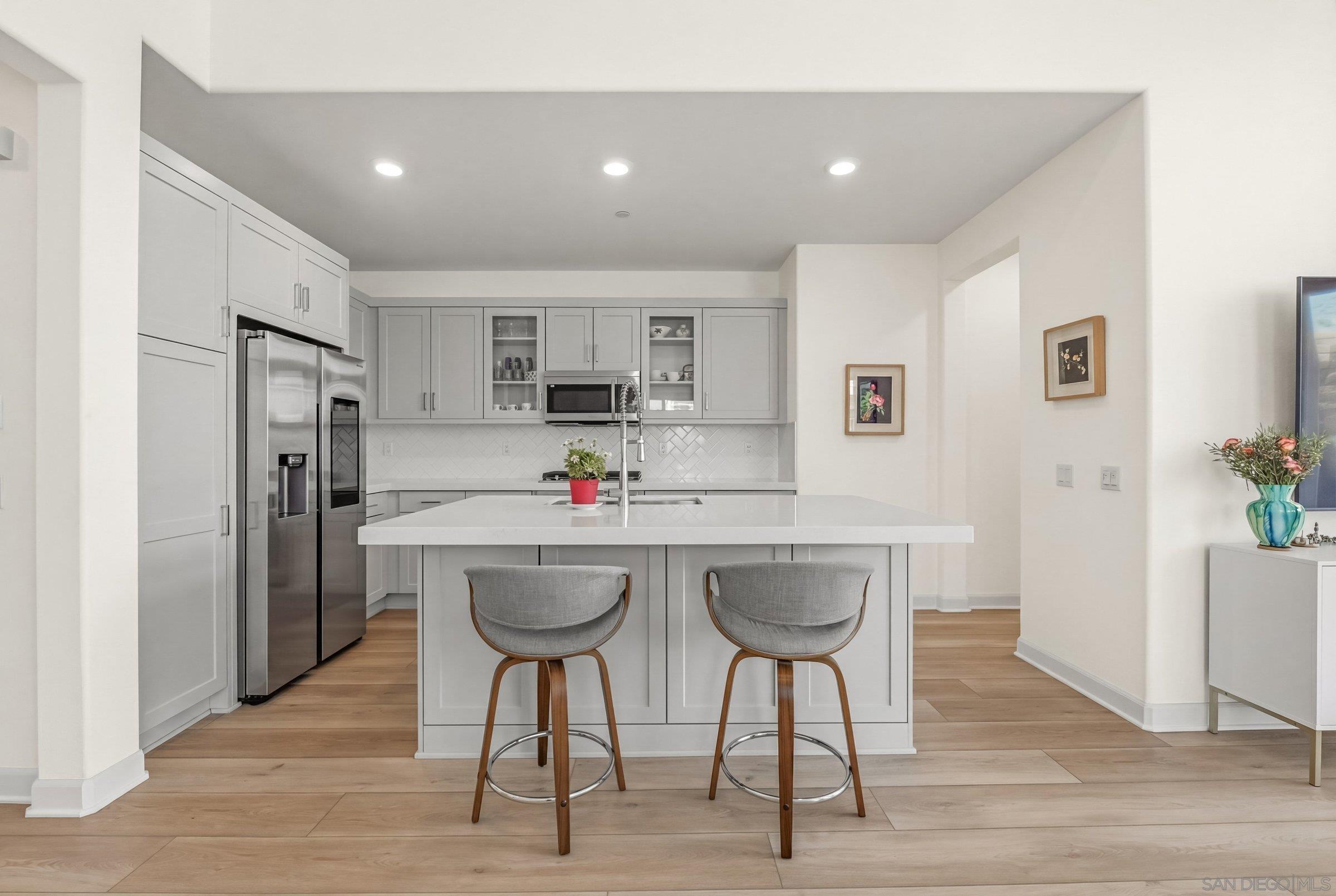 Detail Gallery Image 13 of 35 For 15159  Leia Way, San Diego,  CA 92129 - 4 Beds | 3 Baths