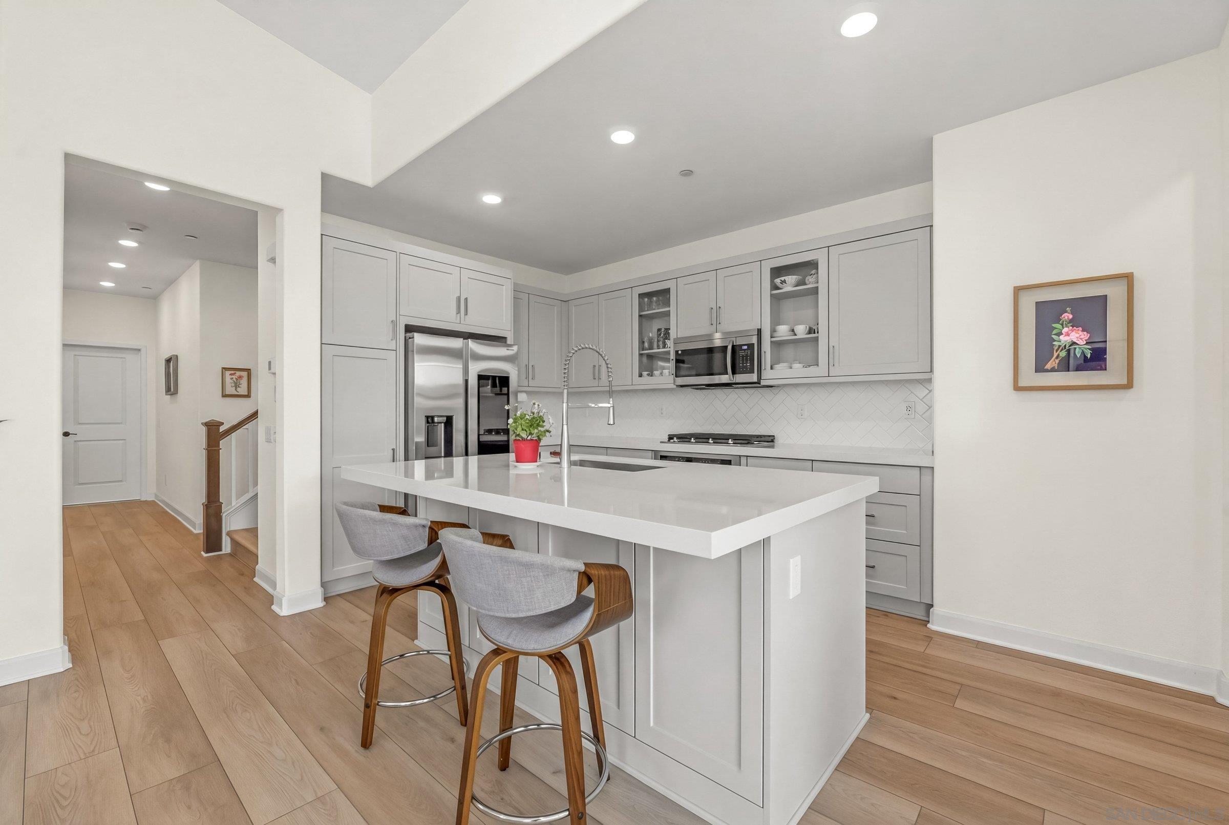 Detail Gallery Image 14 of 35 For 15159  Leia Way, San Diego,  CA 92129 - 4 Beds | 3 Baths