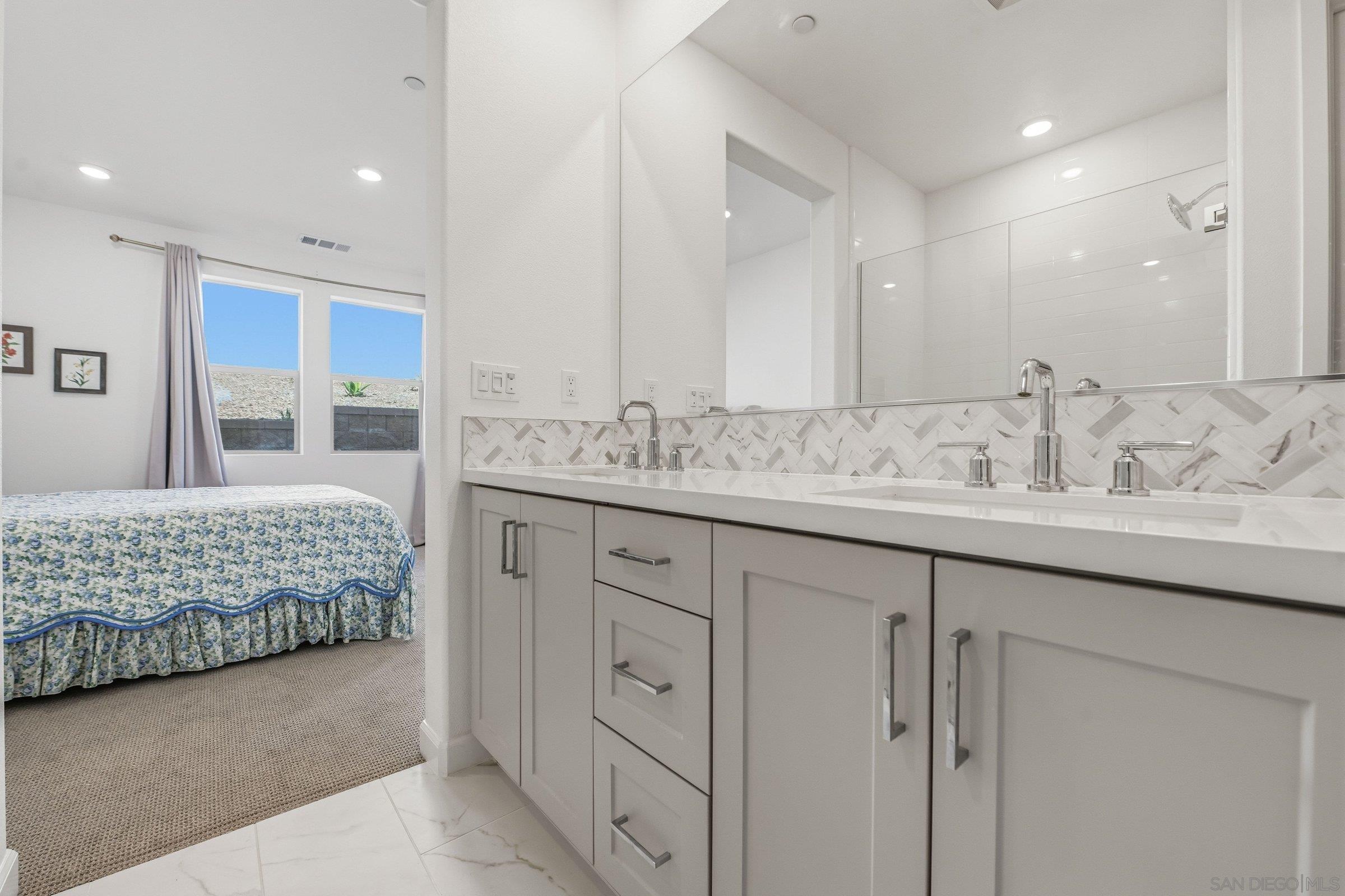 Detail Gallery Image 25 of 35 For 15159  Leia Way, San Diego,  CA 92129 - 4 Beds | 3 Baths