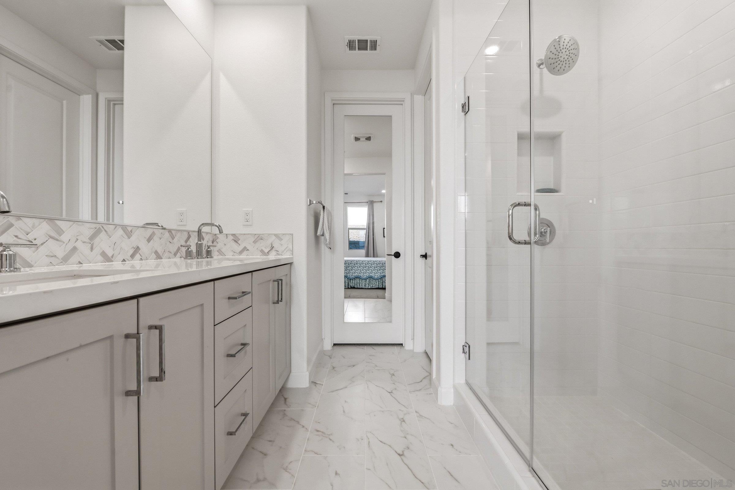 Detail Gallery Image 26 of 35 For 15159  Leia Way, San Diego,  CA 92129 - 4 Beds | 3 Baths