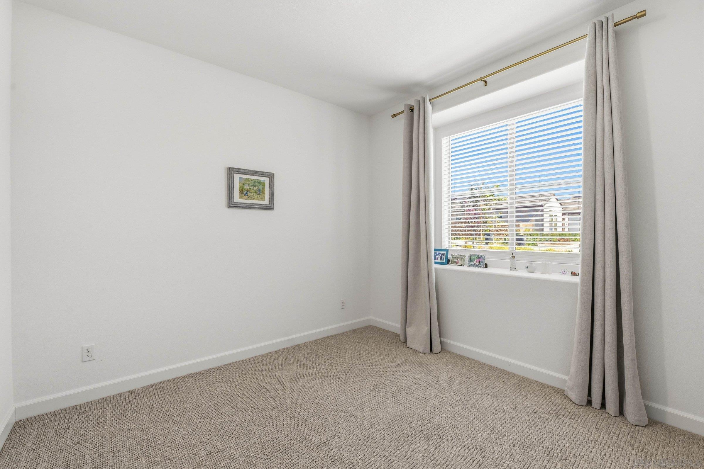 Detail Gallery Image 27 of 35 For 15159  Leia Way, San Diego,  CA 92129 - 4 Beds | 3 Baths