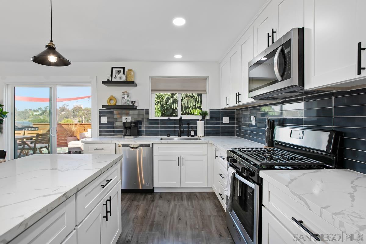 Detail Gallery Image 17 of 75 For 3109  Hawk, San Diego,  CA 92103 - – Beds | – Baths