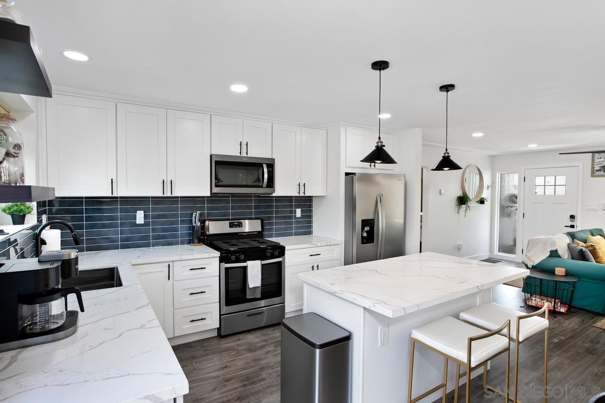 Detail Gallery Image 18 of 75 For 3109  Hawk, San Diego,  CA 92103 - – Beds | – Baths