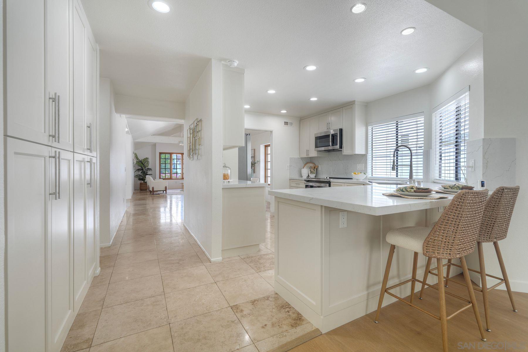 Detail Gallery Image 19 of 37 For 12521  Camberwell Court, San Diego,  CA 92128 - 4 Beds | 2 Baths