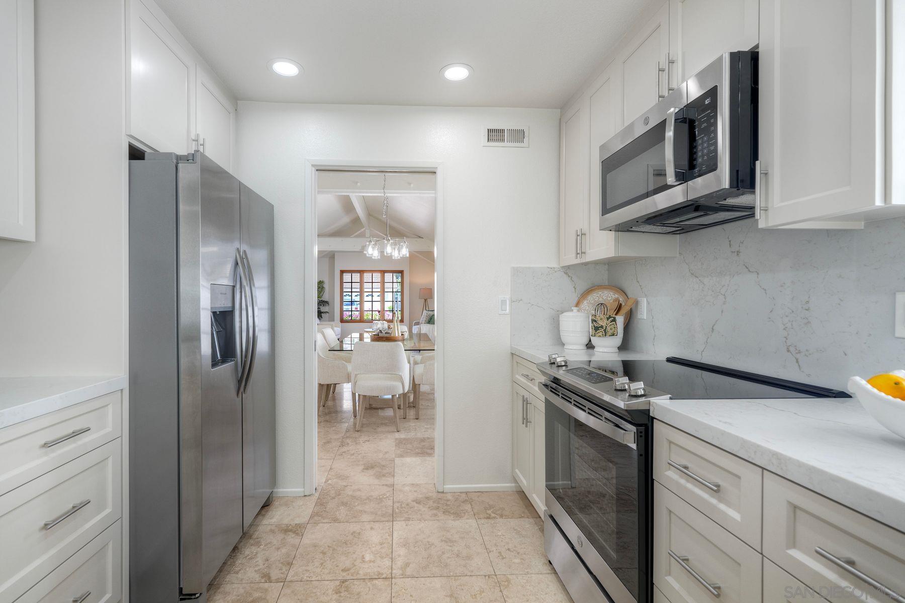 Detail Gallery Image 22 of 37 For 12521  Camberwell Court, San Diego,  CA 92128 - 4 Beds | 2 Baths