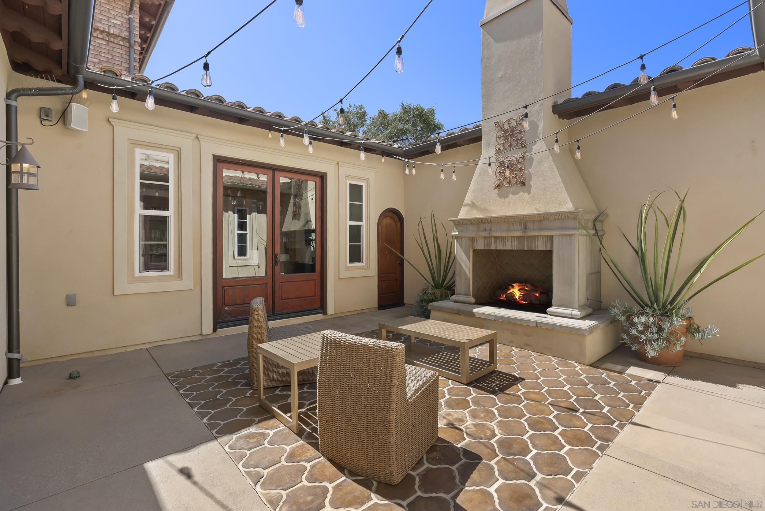 Detail Gallery Image 5 of 28 For 7836  Vista Lazanja, San Diego,  CA 92127 - 4 Beds | 3/1 Baths