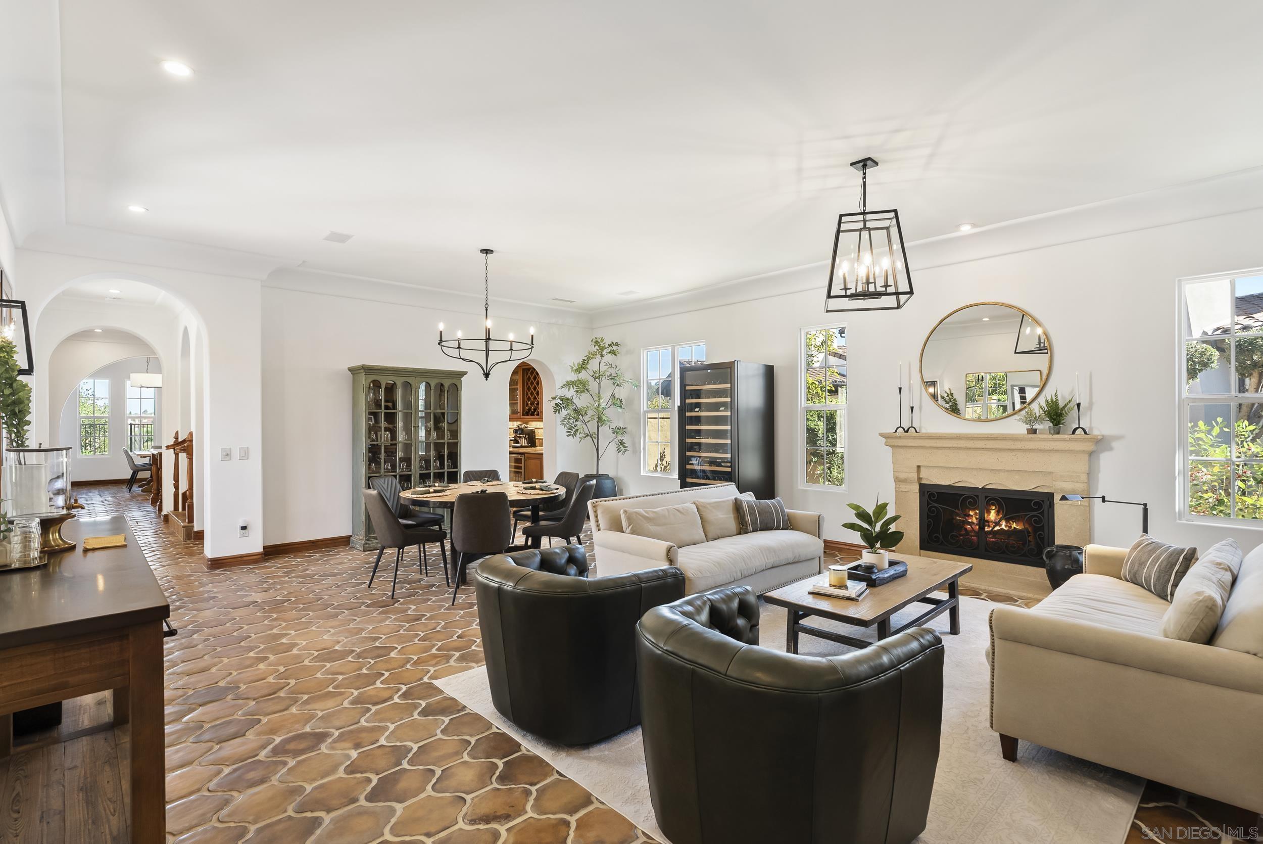 Detail Gallery Image 6 of 28 For 7836  Vista Lazanja, San Diego,  CA 92127 - 4 Beds | 3/1 Baths