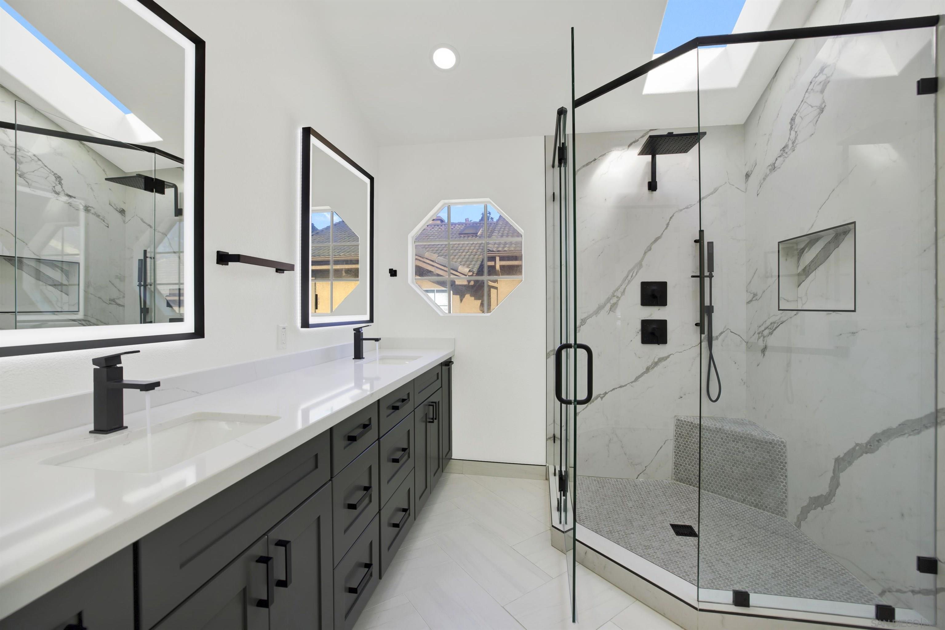 Detail Gallery Image 13 of 25 For 12523  El Camino Real  a,  San Diego,  CA 92130 - 3 Beds | 3 Baths