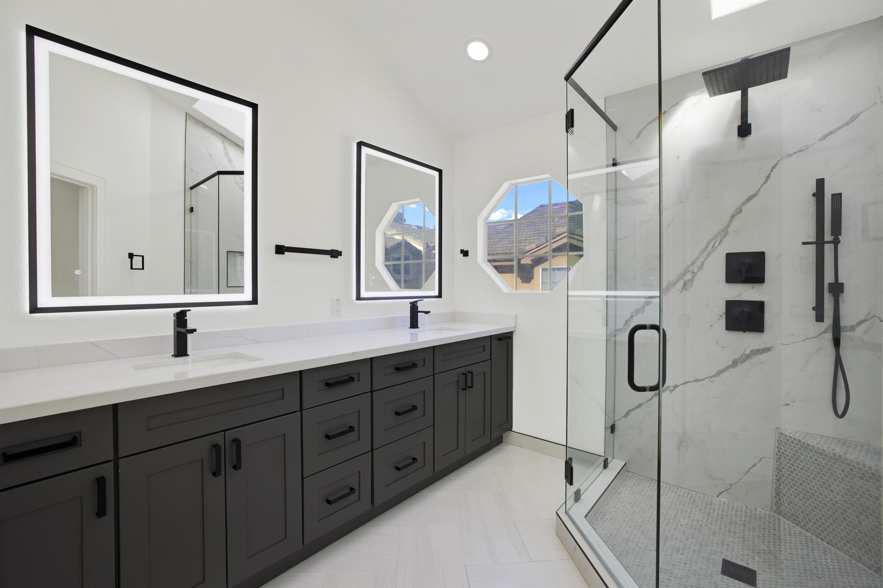 Detail Gallery Image 14 of 25 For 12523  El Camino Real  a,  San Diego,  CA 92130 - 3 Beds | 3 Baths