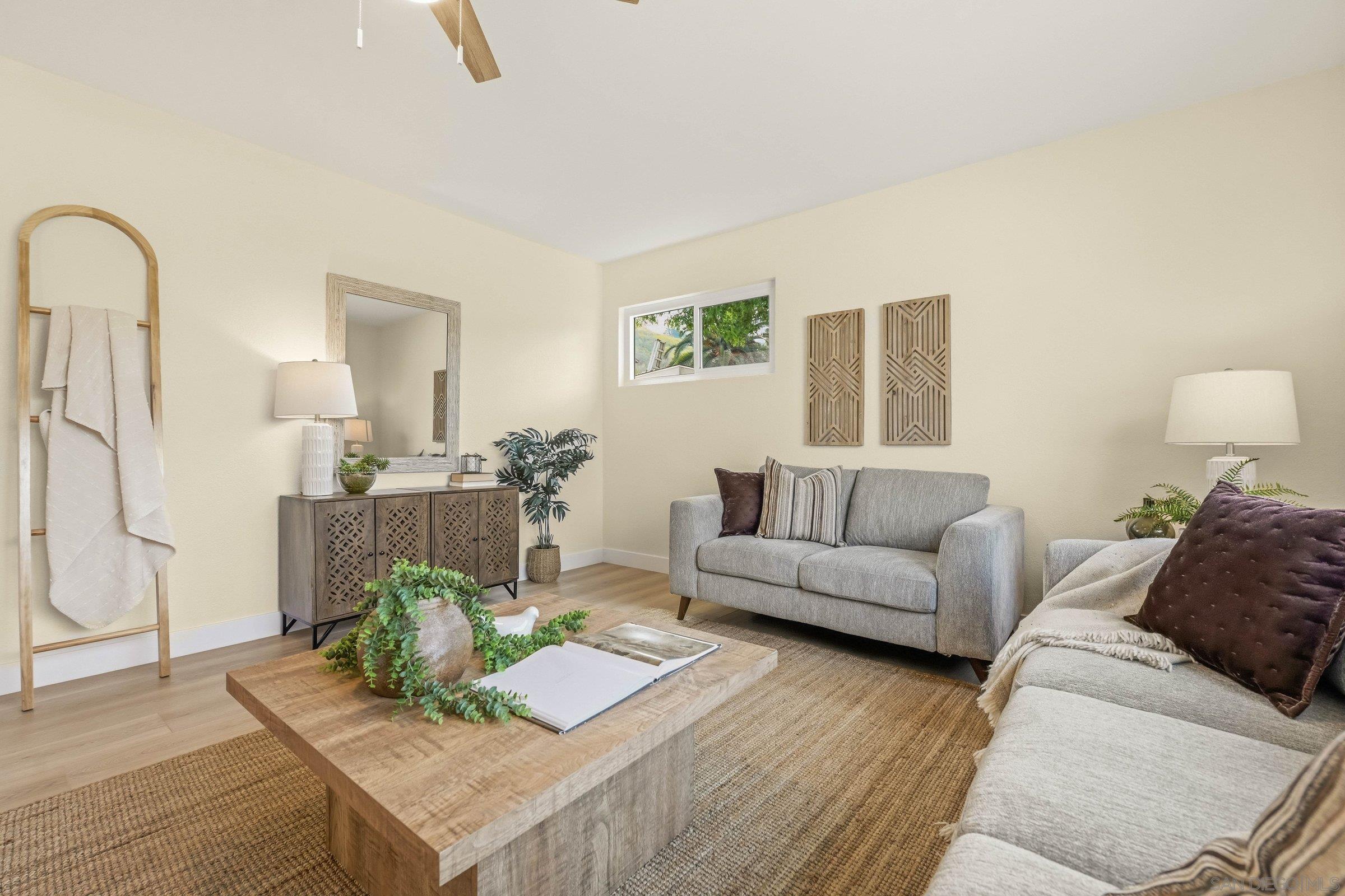 Detail Gallery Image 12 of 45 For 3263  Roberta Ln, Oceanside,  CA 92054 - 4 Beds | 2 Baths