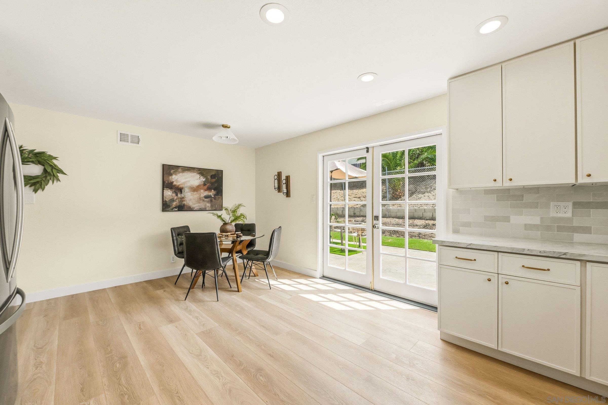 Detail Gallery Image 19 of 45 For 3263  Roberta Ln, Oceanside,  CA 92054 - 4 Beds | 2 Baths