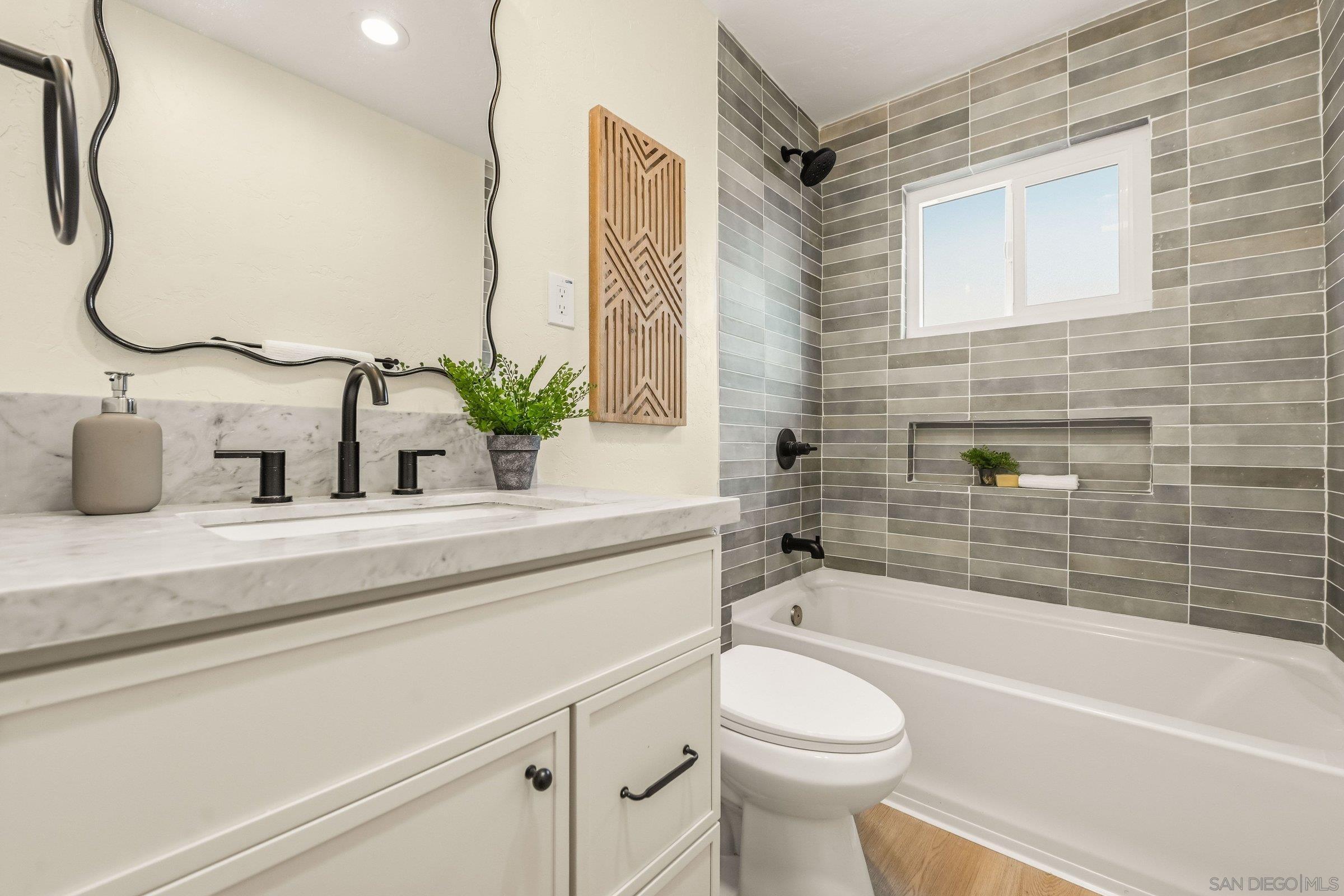 Detail Gallery Image 31 of 45 For 3263  Roberta Ln, Oceanside,  CA 92054 - 4 Beds | 2 Baths