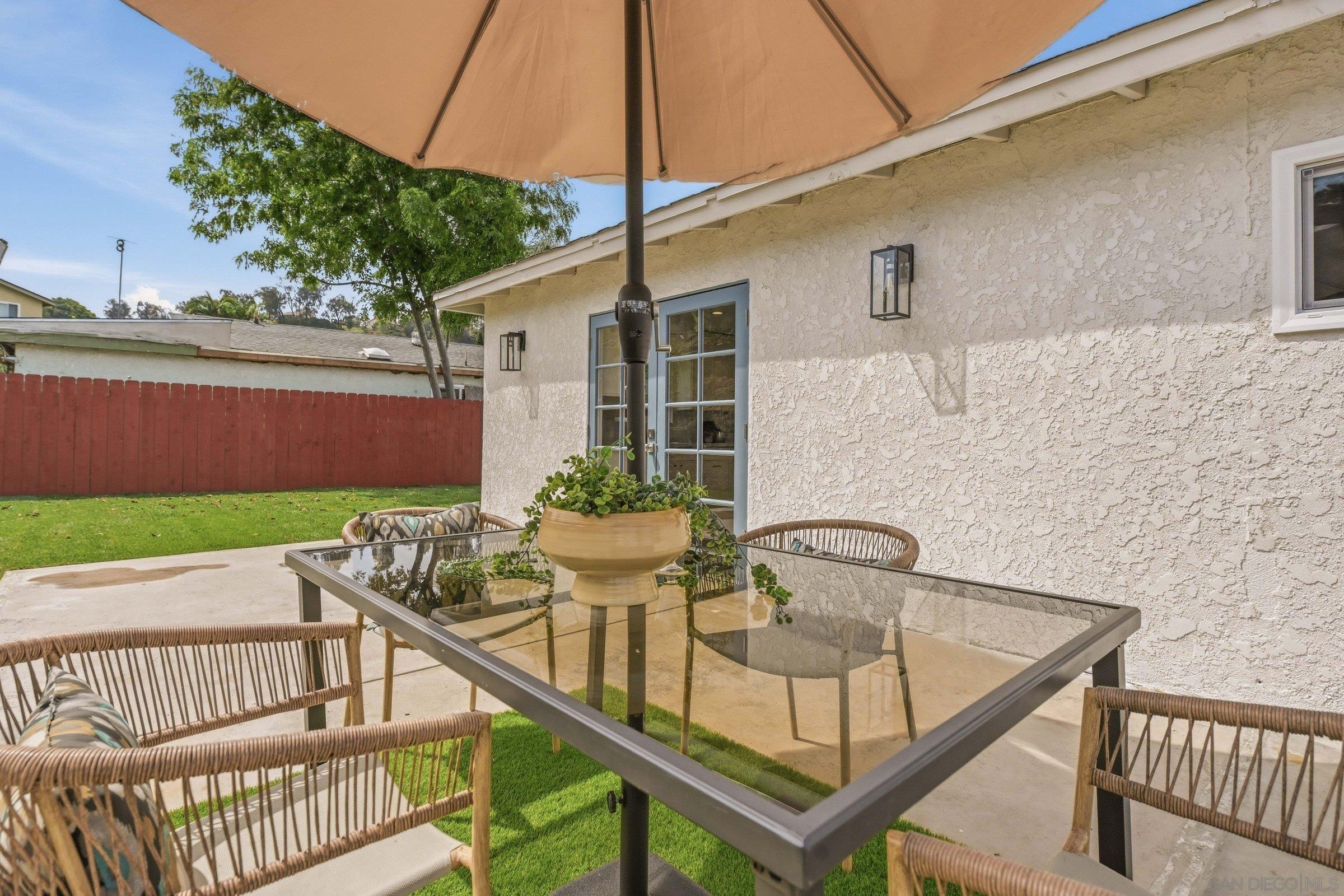 Detail Gallery Image 34 of 45 For 3263  Roberta Ln, Oceanside,  CA 92054 - 4 Beds | 2 Baths