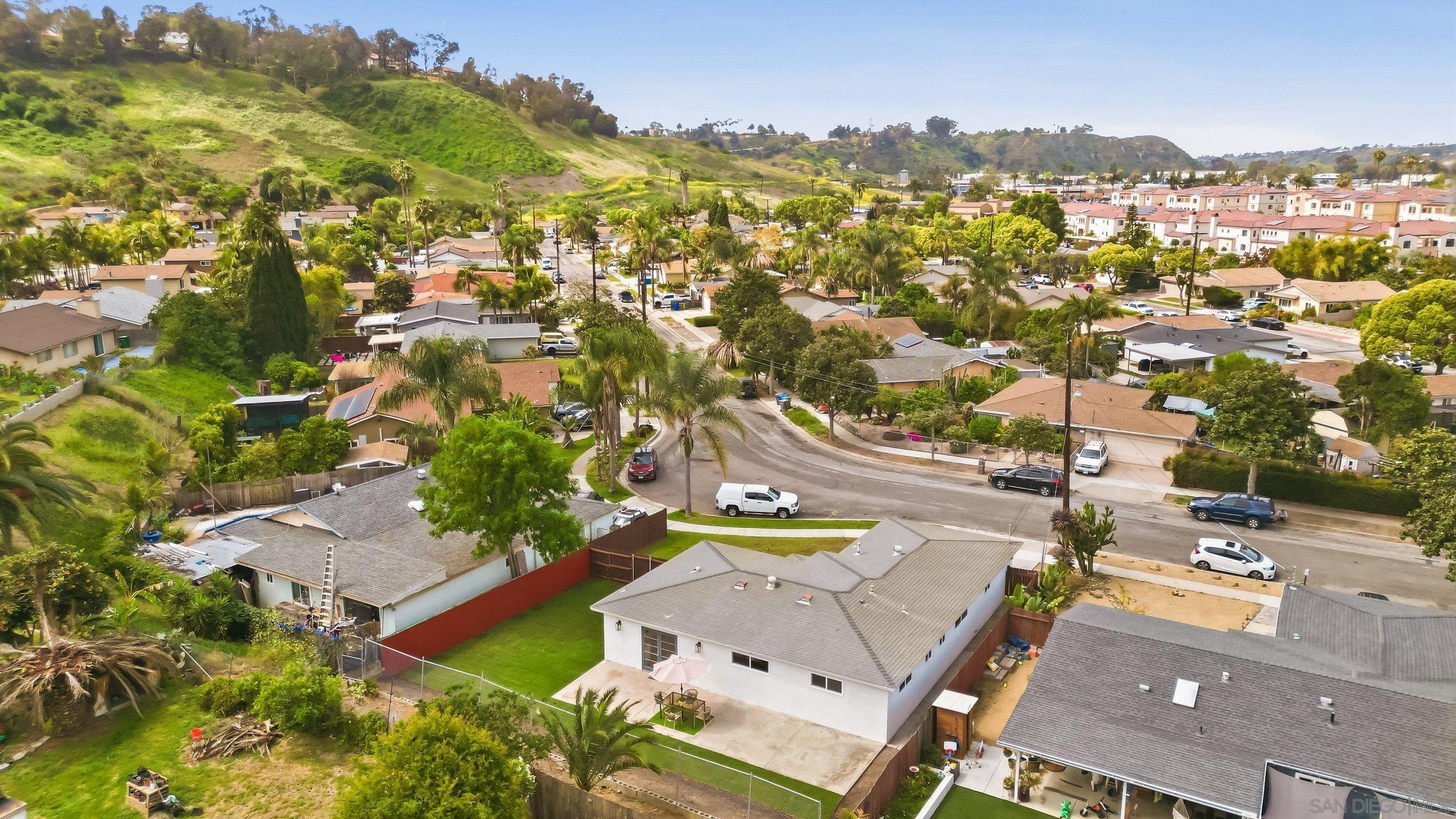 Detail Gallery Image 43 of 45 For 3263  Roberta Ln, Oceanside,  CA 92054 - 4 Beds | 2 Baths