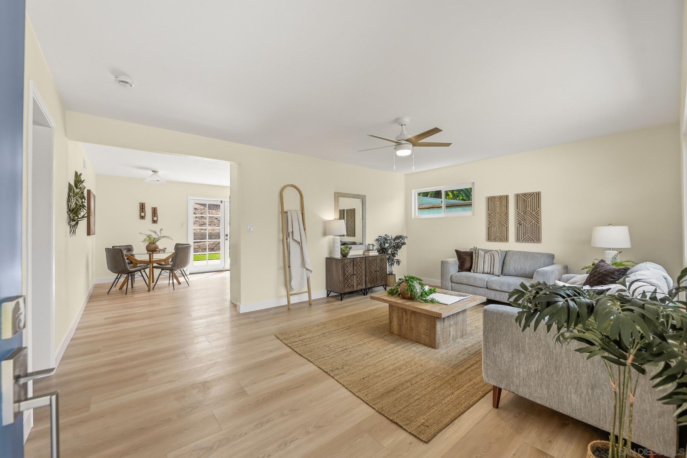 Detail Gallery Image 8 of 45 For 3263  Roberta Ln, Oceanside,  CA 92054 - 4 Beds | 2 Baths