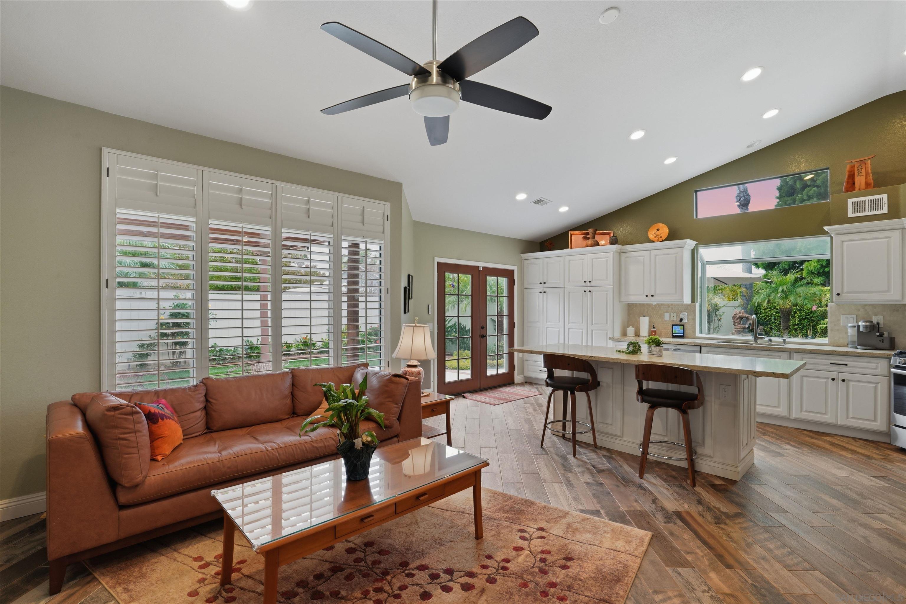 Detail Gallery Image 11 of 39 For 397  Moonstone Bay, Oceanside,  CA 92057 - 4 Beds | 2 Baths