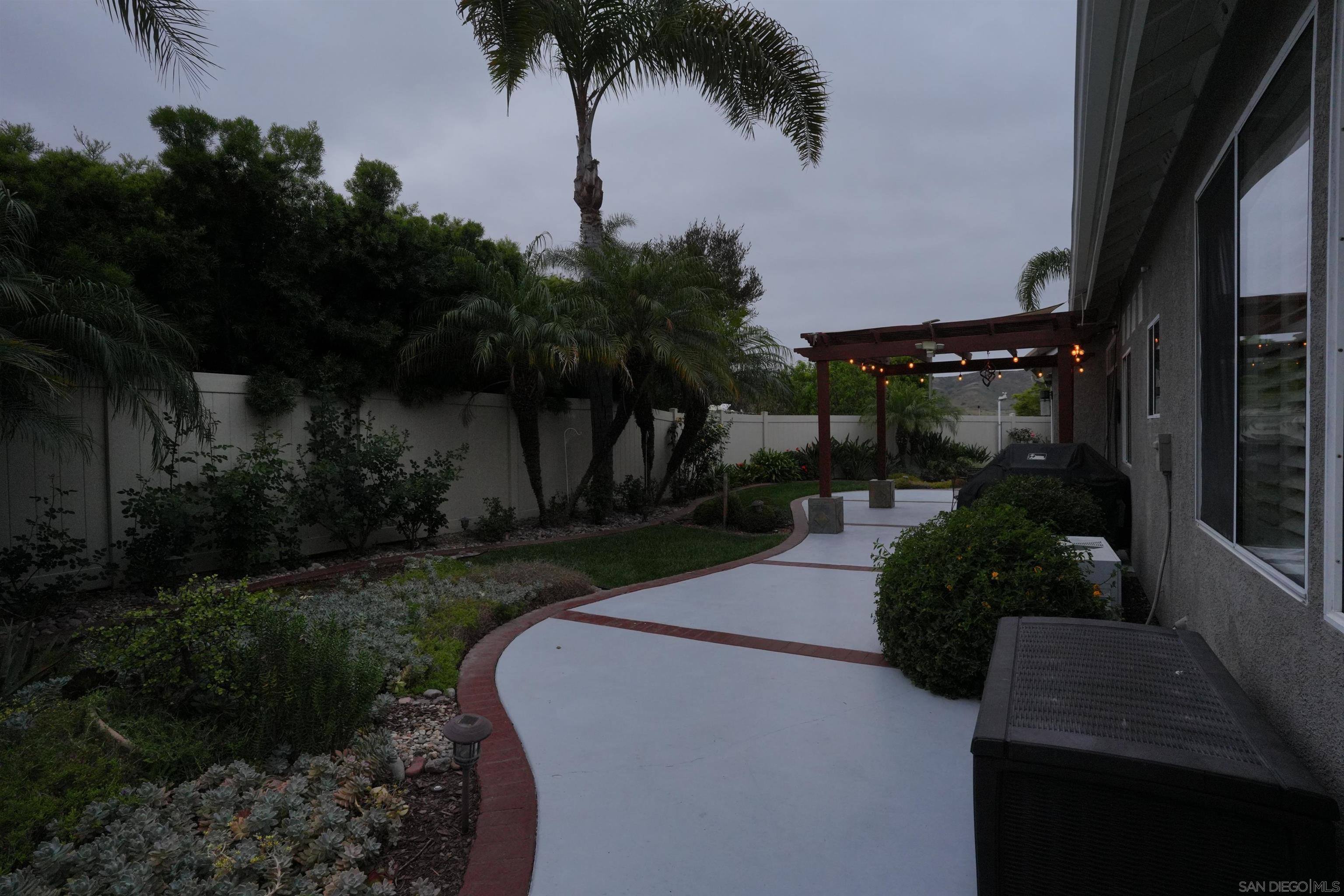 Detail Gallery Image 30 of 39 For 397  Moonstone Bay, Oceanside,  CA 92057 - 4 Beds | 2 Baths