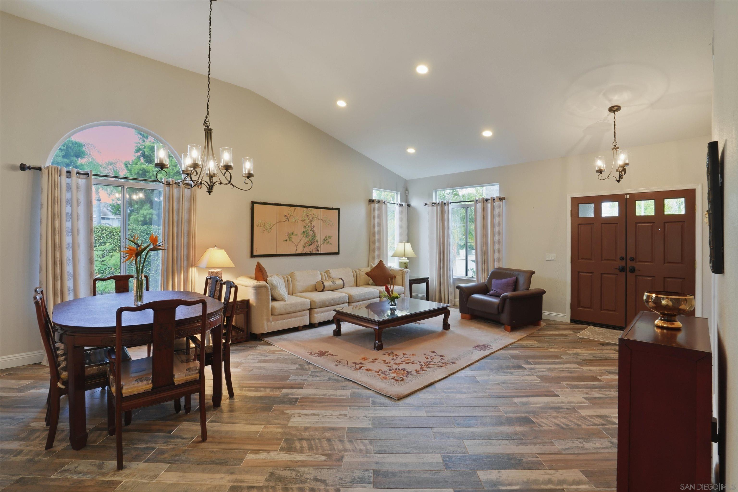 Detail Gallery Image 8 of 39 For 397  Moonstone Bay, Oceanside,  CA 92057 - 4 Beds | 2 Baths