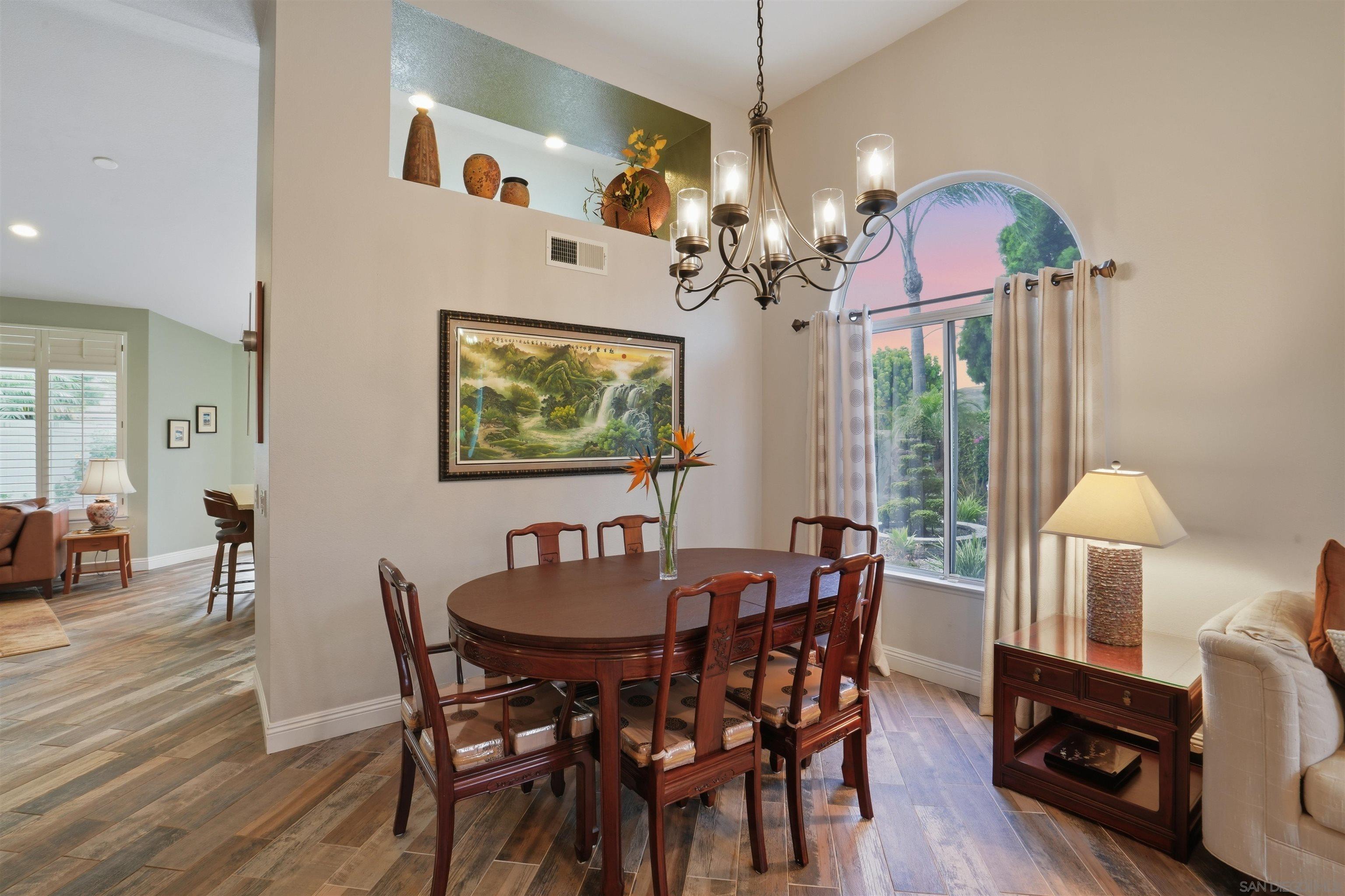 Detail Gallery Image 10 of 39 For 397  Moonstone Bay, Oceanside,  CA 92057 - 4 Beds | 2 Baths