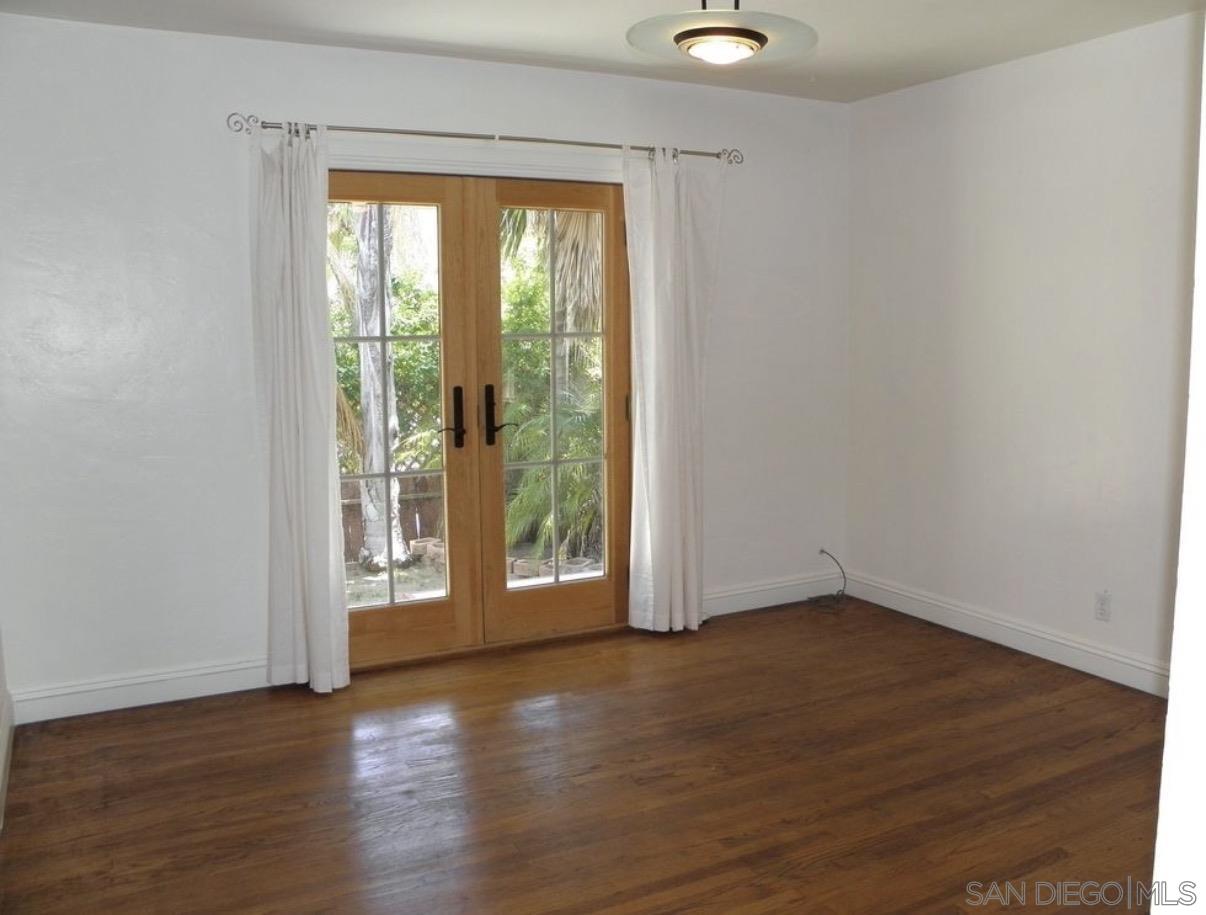 Detail Gallery Image 4 of 13 For 415 S Weitzel St, Oceanside,  CA 92054 - 2 Beds | 1 Baths