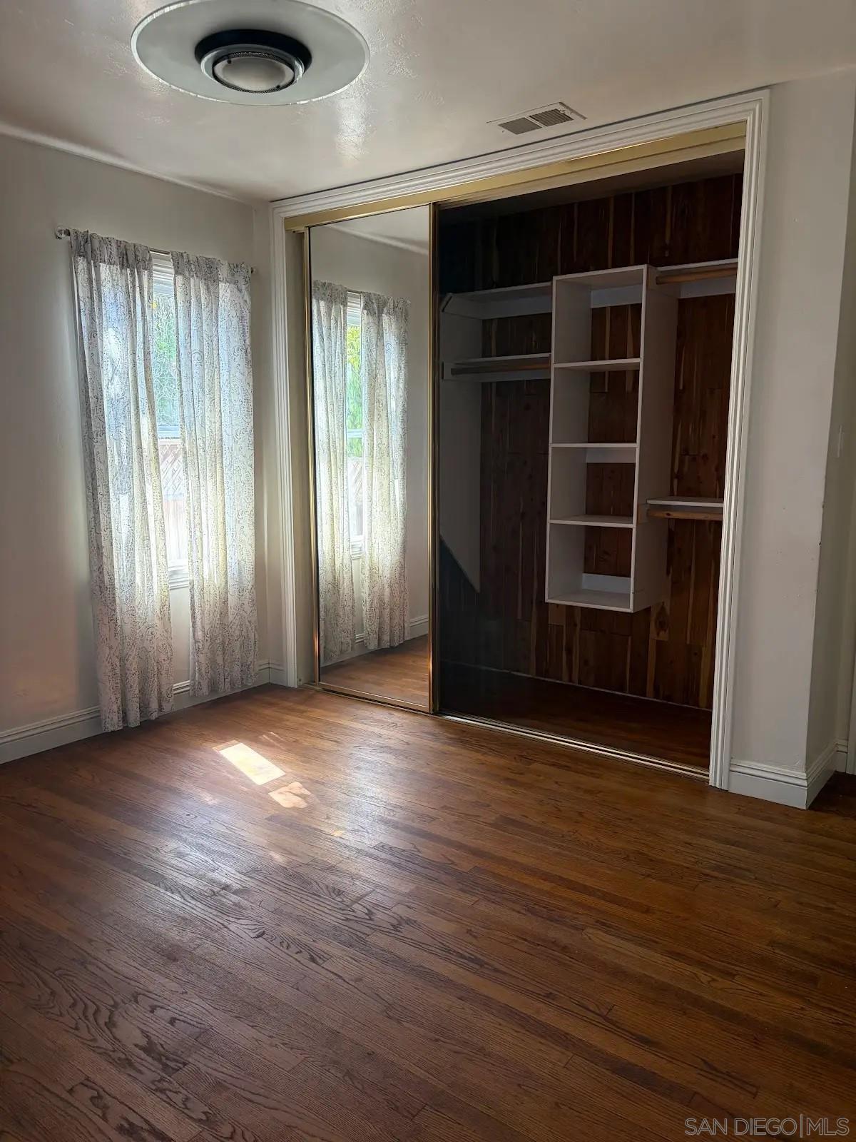 Detail Gallery Image 5 of 13 For 415 S Weitzel St, Oceanside,  CA 92054 - 2 Beds | 1 Baths