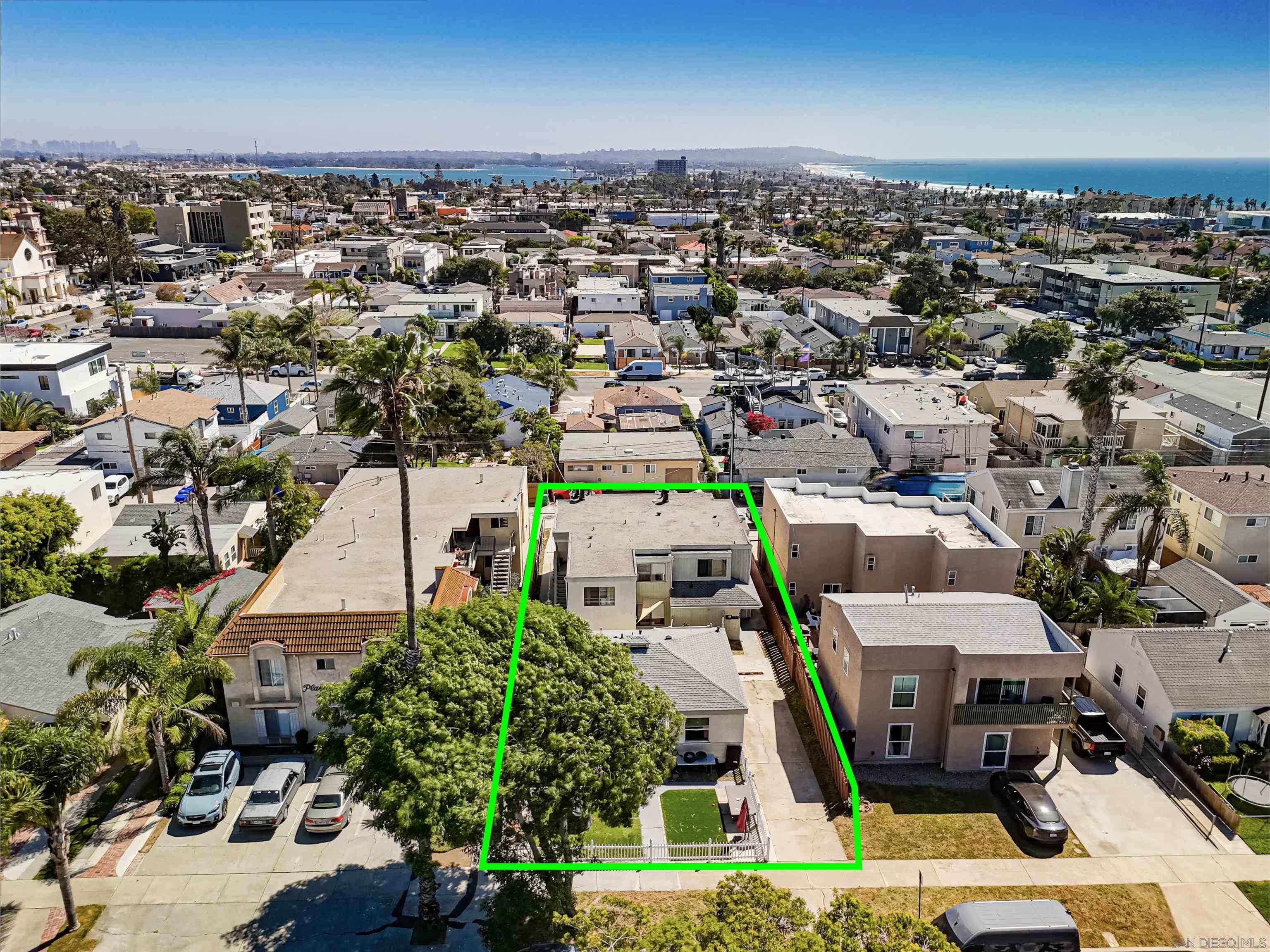 Detail Gallery Image 3 of 6 For Chalcedony Street, San Diego,  CA 92109 - – Beds | – Baths